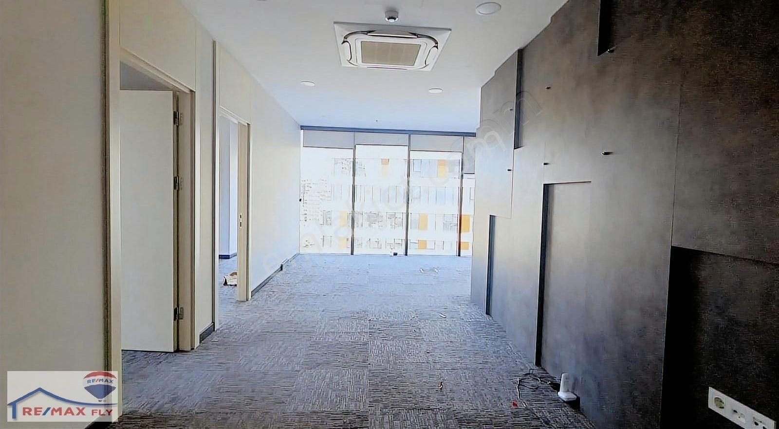 Porta Vadi Kiralık Ofis 125m2 3 Bölümlü Mutfaklı Vadistanbul - Görsel 4