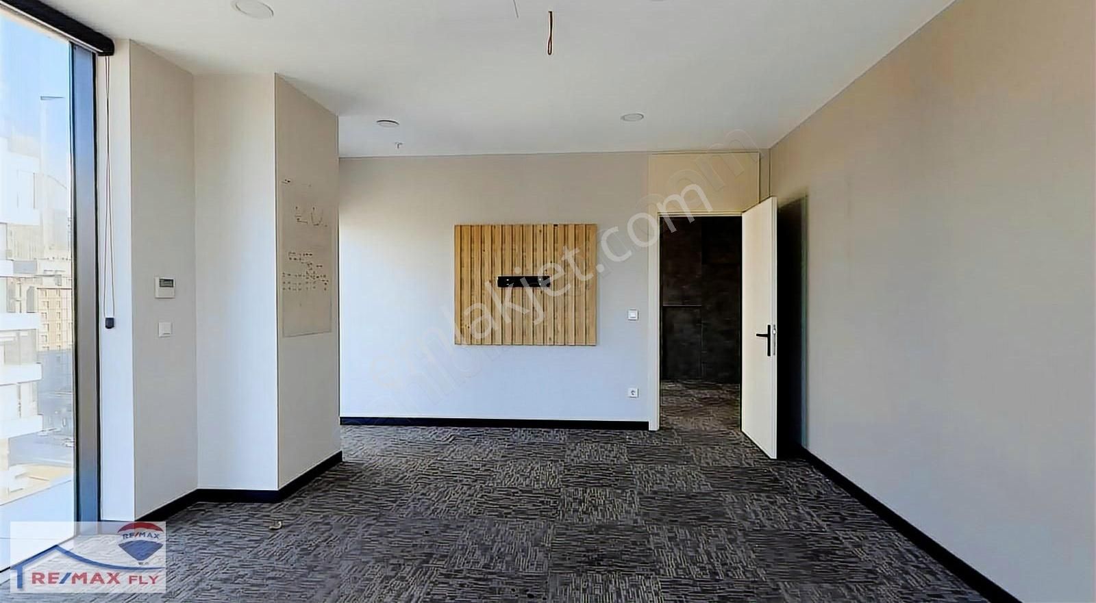 Porta Vadi Kiralık Ofis 125m2 3 Bölümlü Mutfaklı Vadistanbul - Görsel 3