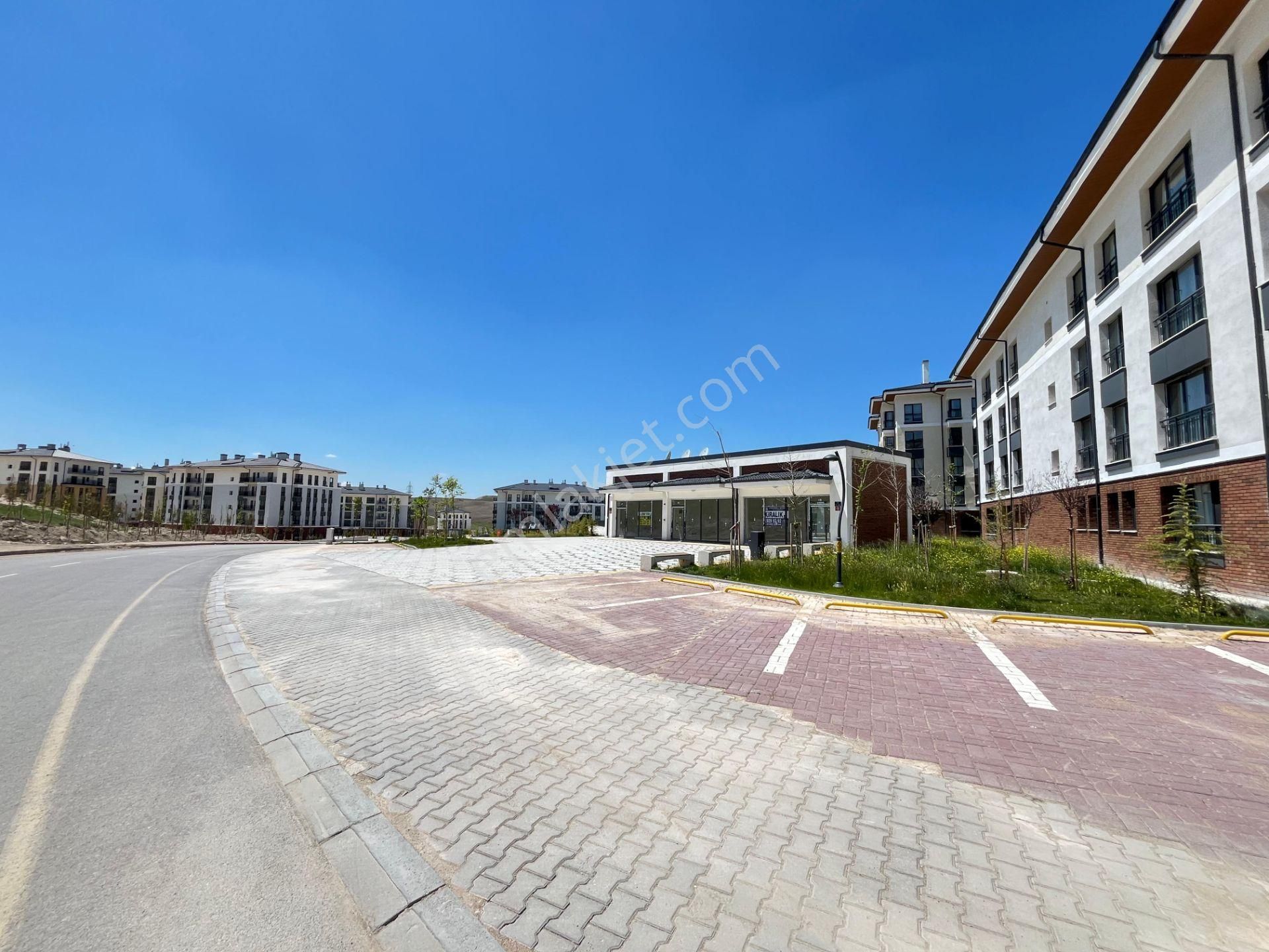 Saraykent Kiralık Dükkan Cadde Üzeri Çift Cephe Yüksek Tavan - Görsel 10