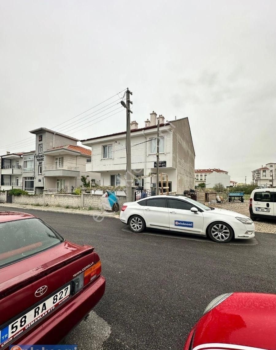 Emlaknomi'den Hastane Karşısında 1+1 Kiralık Apart