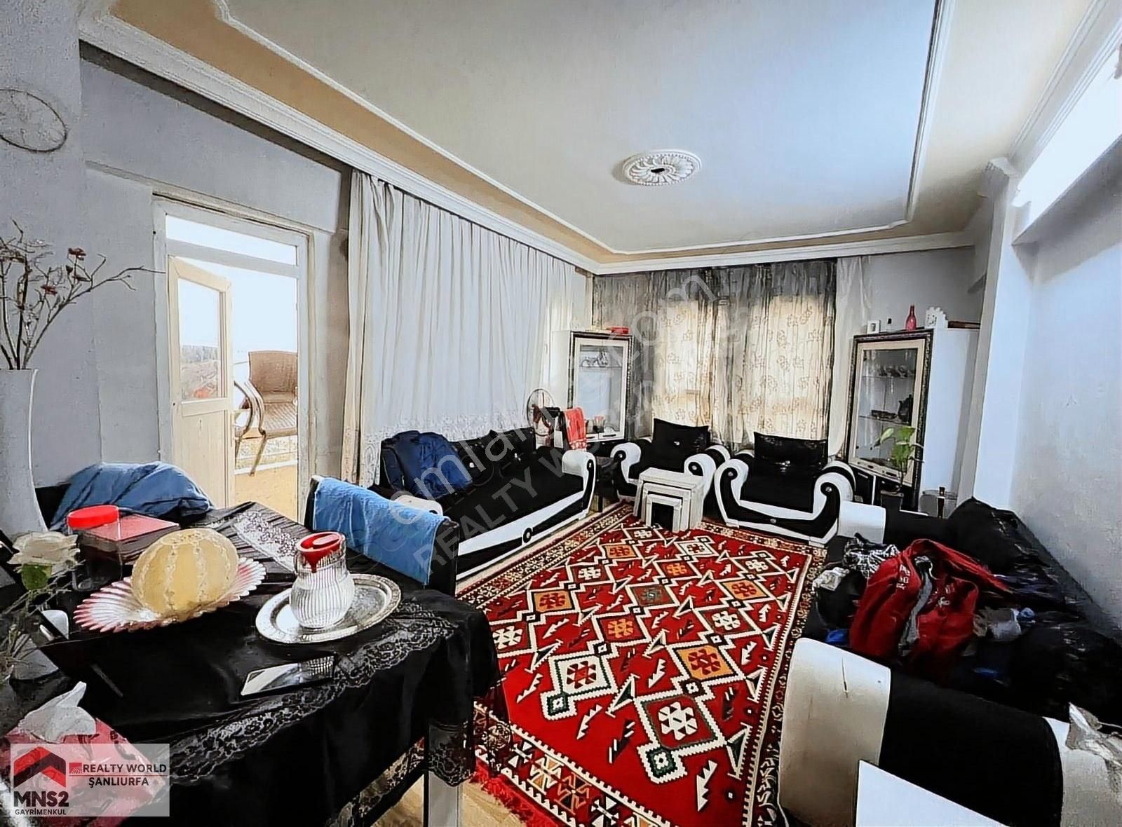 Realty World Mns2 Mehmetden Bahçelievler'de 3odalı Arakat Daire