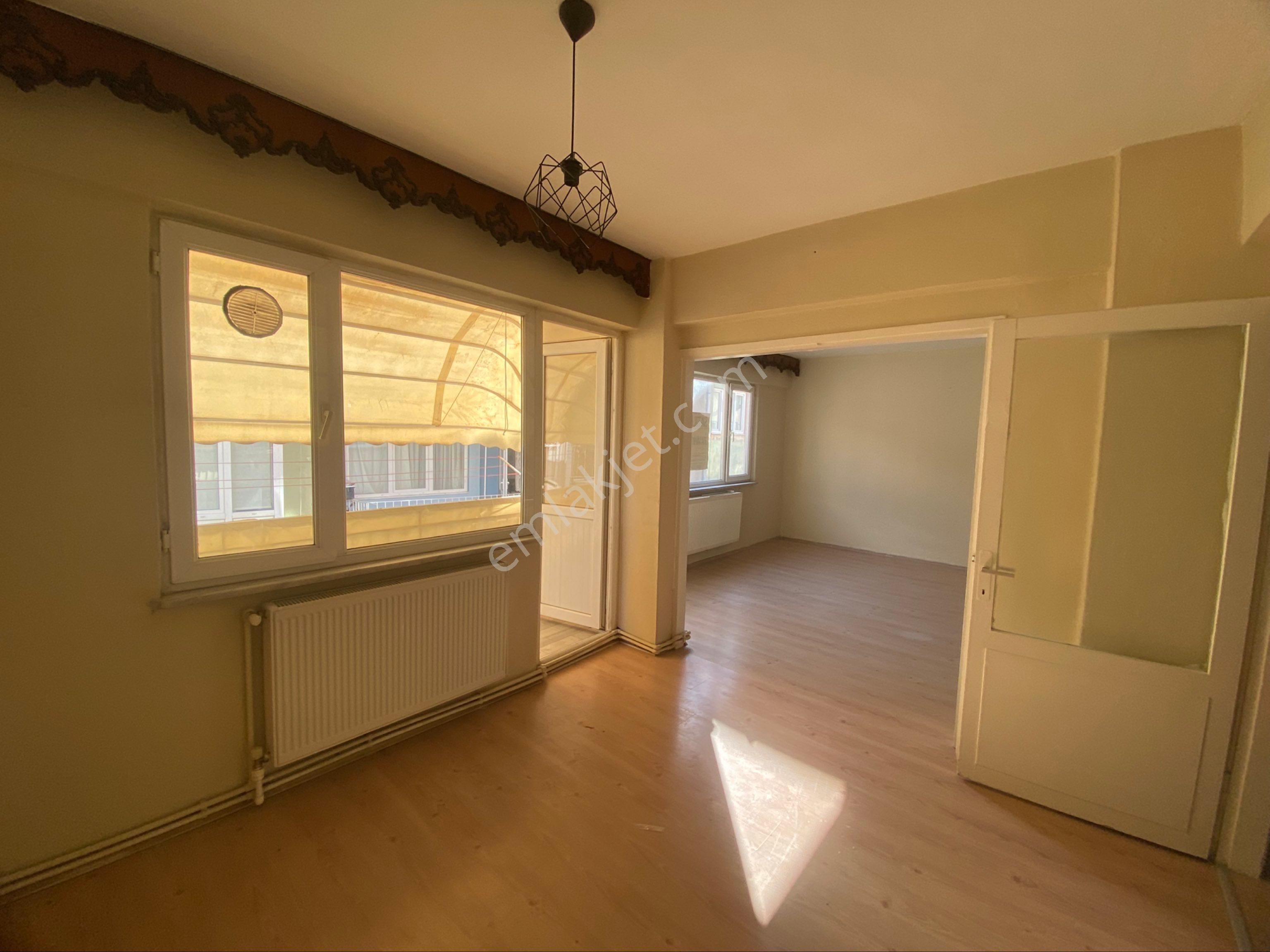 Fatihten Gemlik Kayhan Mah 3+1 120m2 3.kat Doğalgazlı Daire