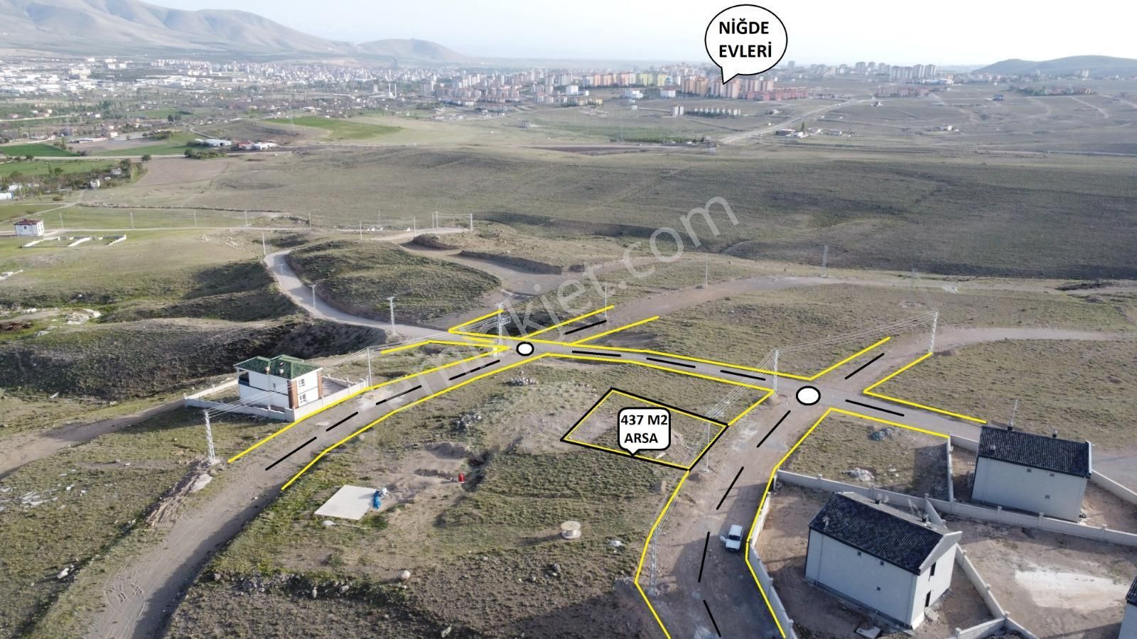 Niğde Merkez Efendibey Mh.amas Bağları Civarı 437m2 Satılık Arsa