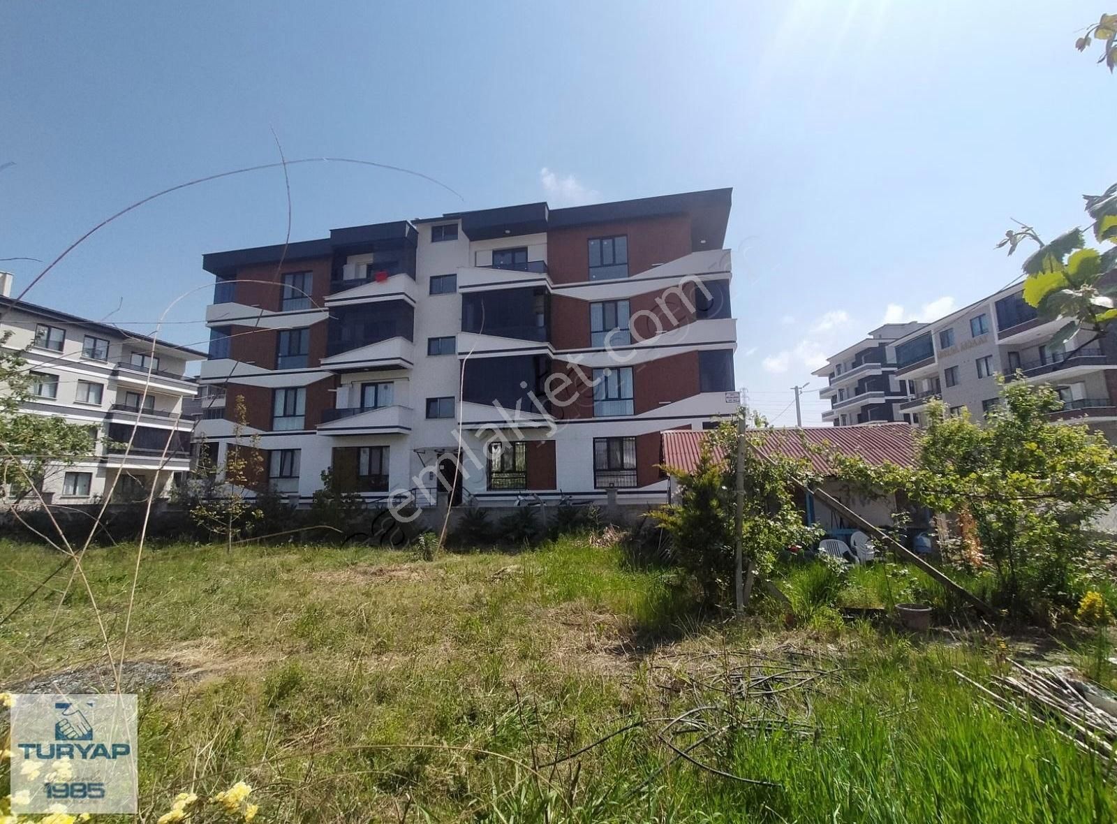 Turyaptan Çiftlıkköyde 635 M2 4 Kat İmarlı Arsa