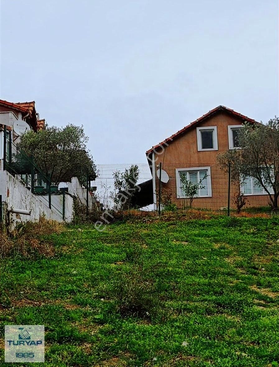 Turyap Hikmet'ten Çınarcikta Satılık Arsa