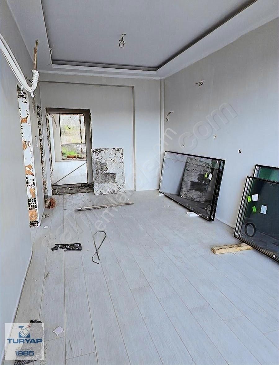 Safran Yolu Üzerinde Satılık Doğa Ve Deniz Manzaralı 1+1 Daire