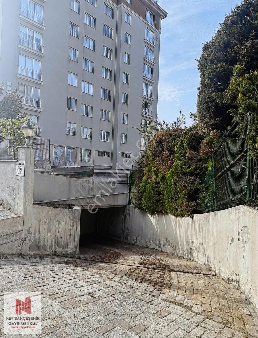 Beylikdüzü/ Yaşam Vadisi Karşısı Muhteşem 3+1