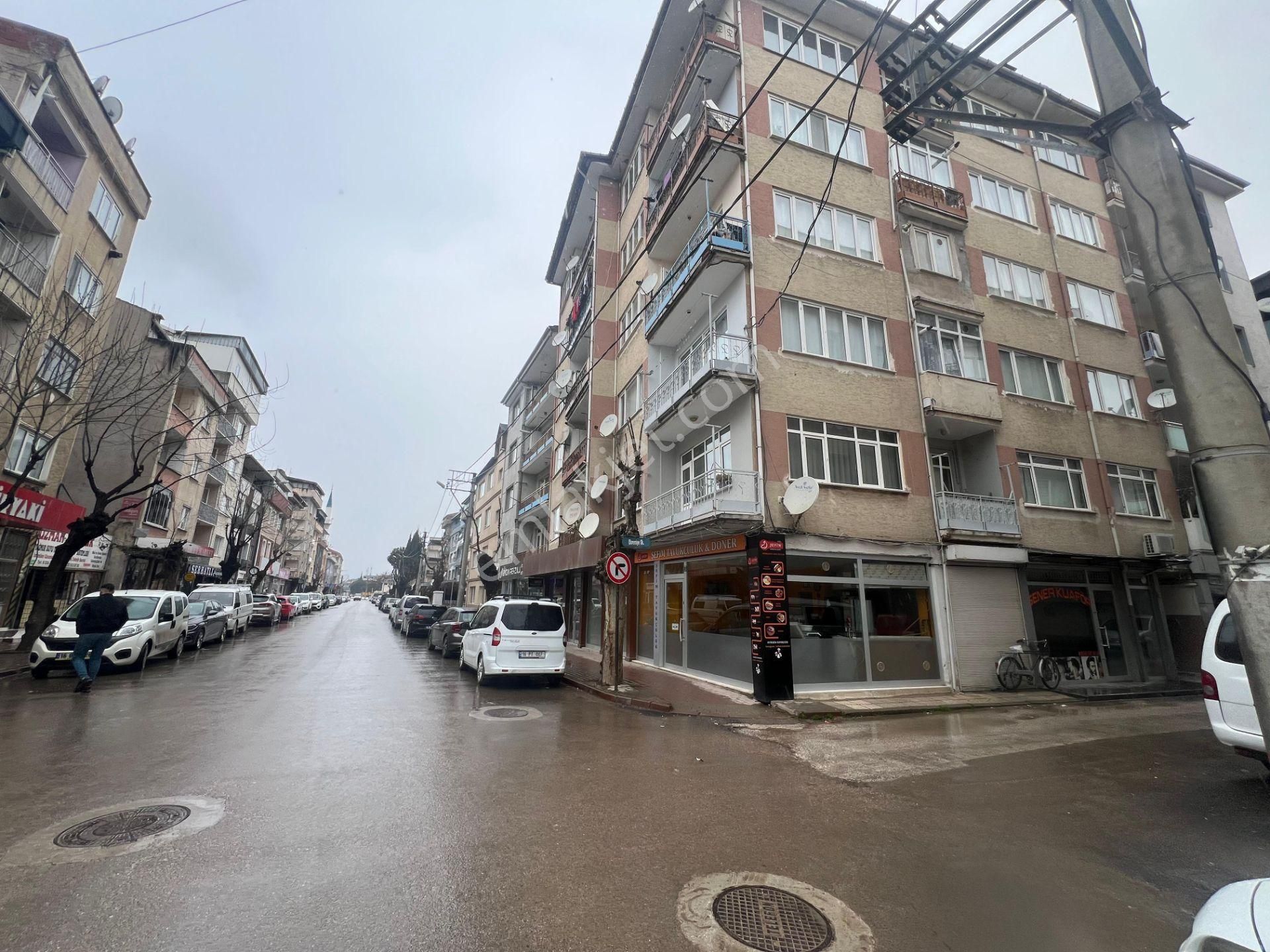 Roma' Dan Devlet Hastanesine Yakın Kiralık Daire