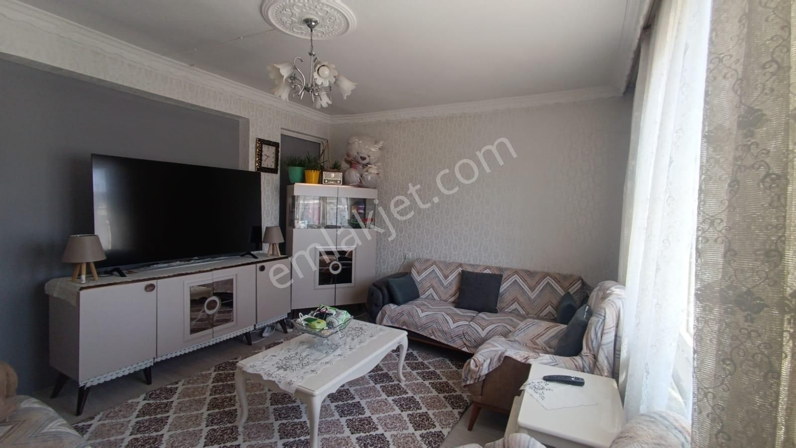 Güney Kısacık ' Dan Kolejtepe Mahallesinde Satılık 3+1 Daire