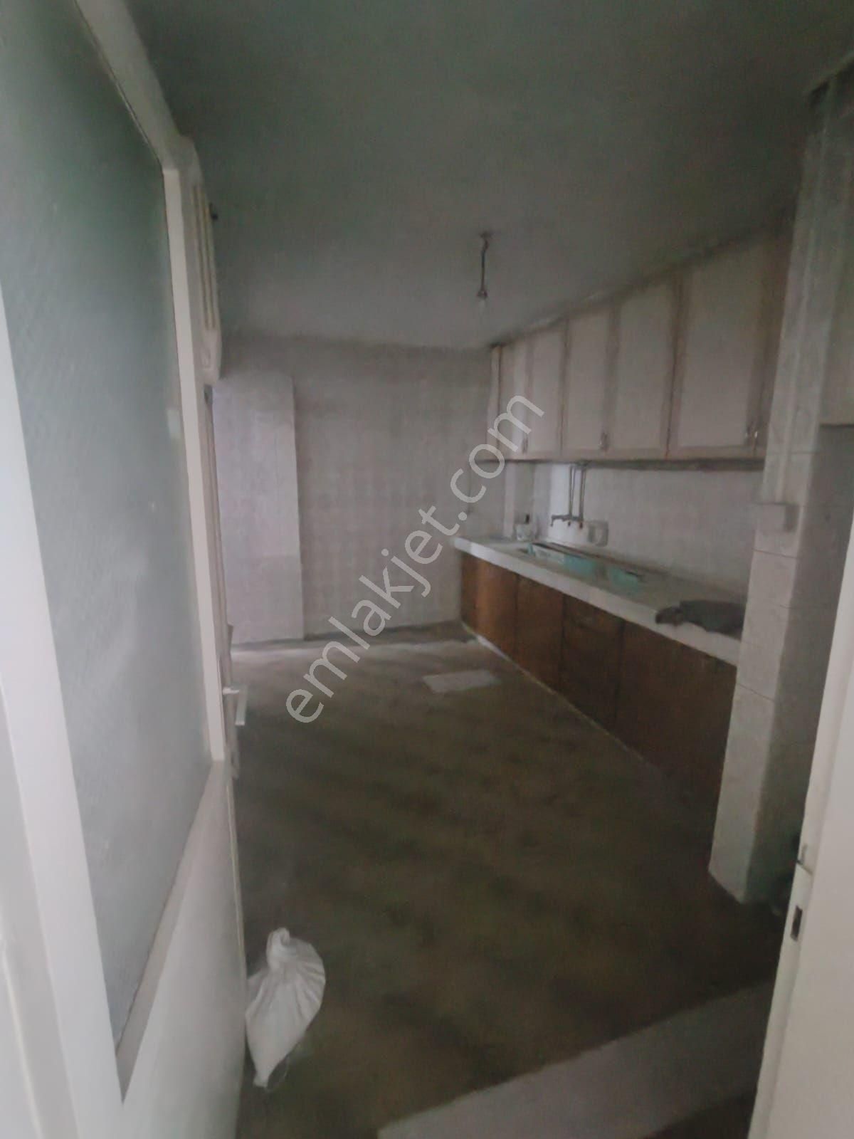 Kaan Emlaktan Hesaplı Arakat 3+1 Kiralık Daire