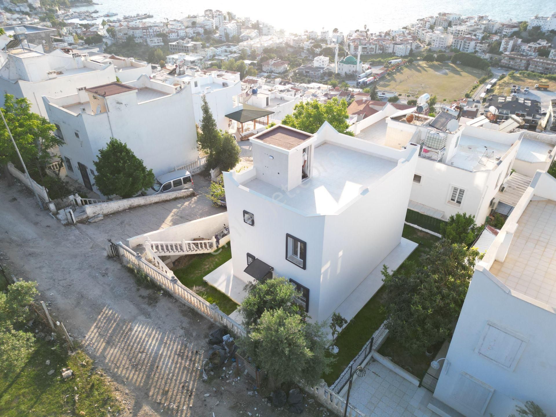Milas Güllük'te Satılık Site İçerisinde Tam Müstakil Köşe Villa - Görsel 7