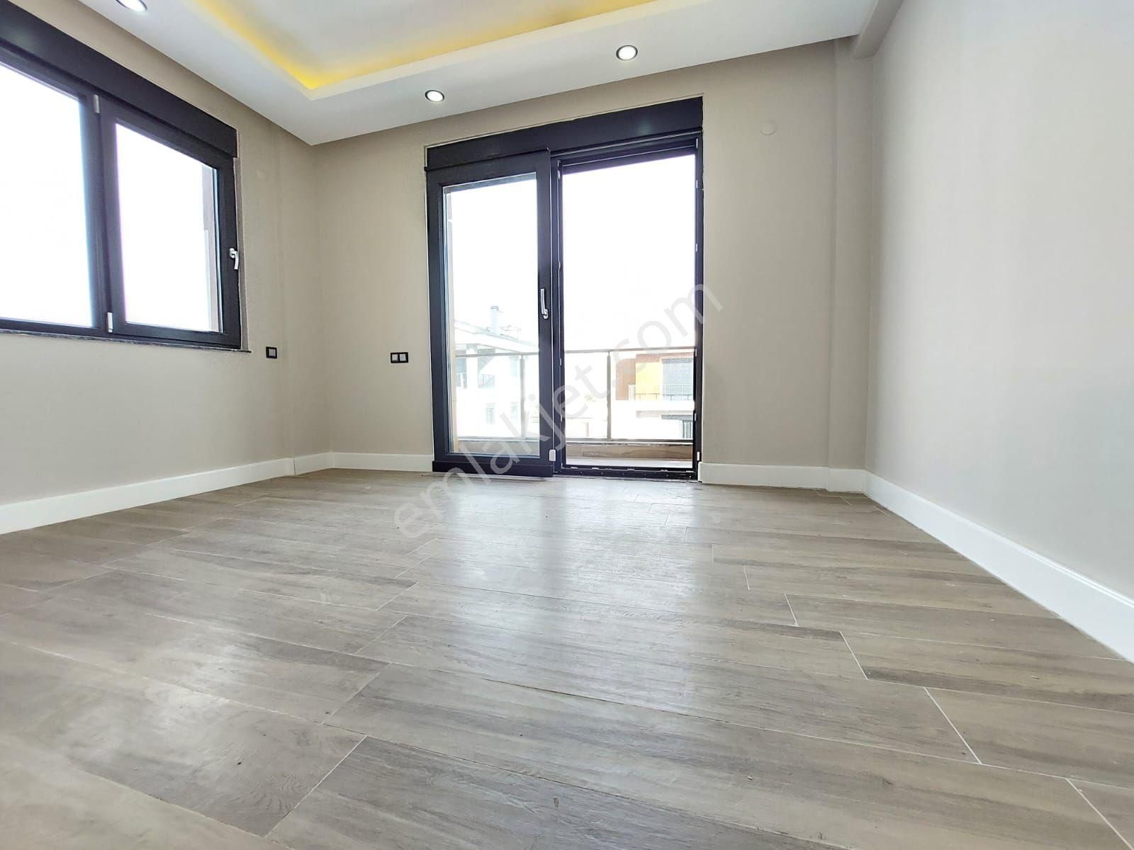 Sahibinden Döşemealtı 196m2 4+1 Villa, 500m2 Arsa, 10m Yüzme Havuzu, Eksiksiz - Görsel 11