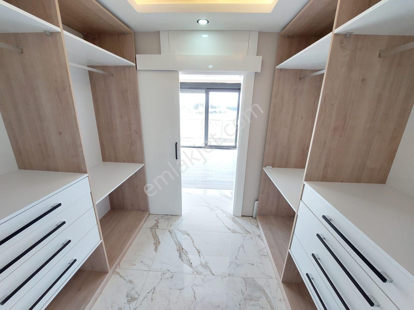Sahibinden Döşemealtı 196m2 4+1 Villa, 500m2 Arsa, 10m Yüzme Havuzu, Eksiksiz - Görsel 13