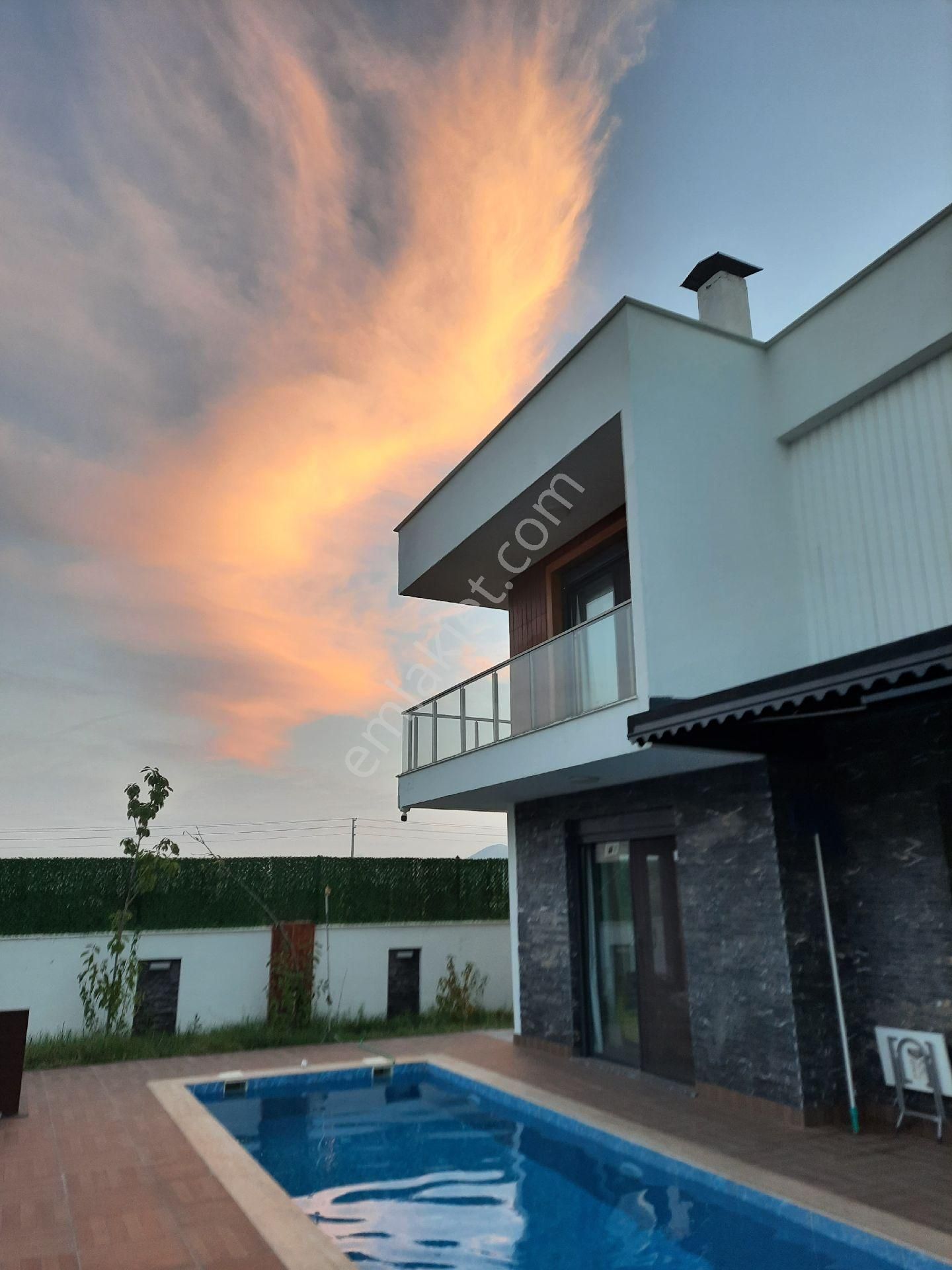 Sahibinden Döşemealtı 196m2 4+1 Villa, 500m2 Arsa, 10m Yüzme Havuzu, Eksiksiz - Görsel 35