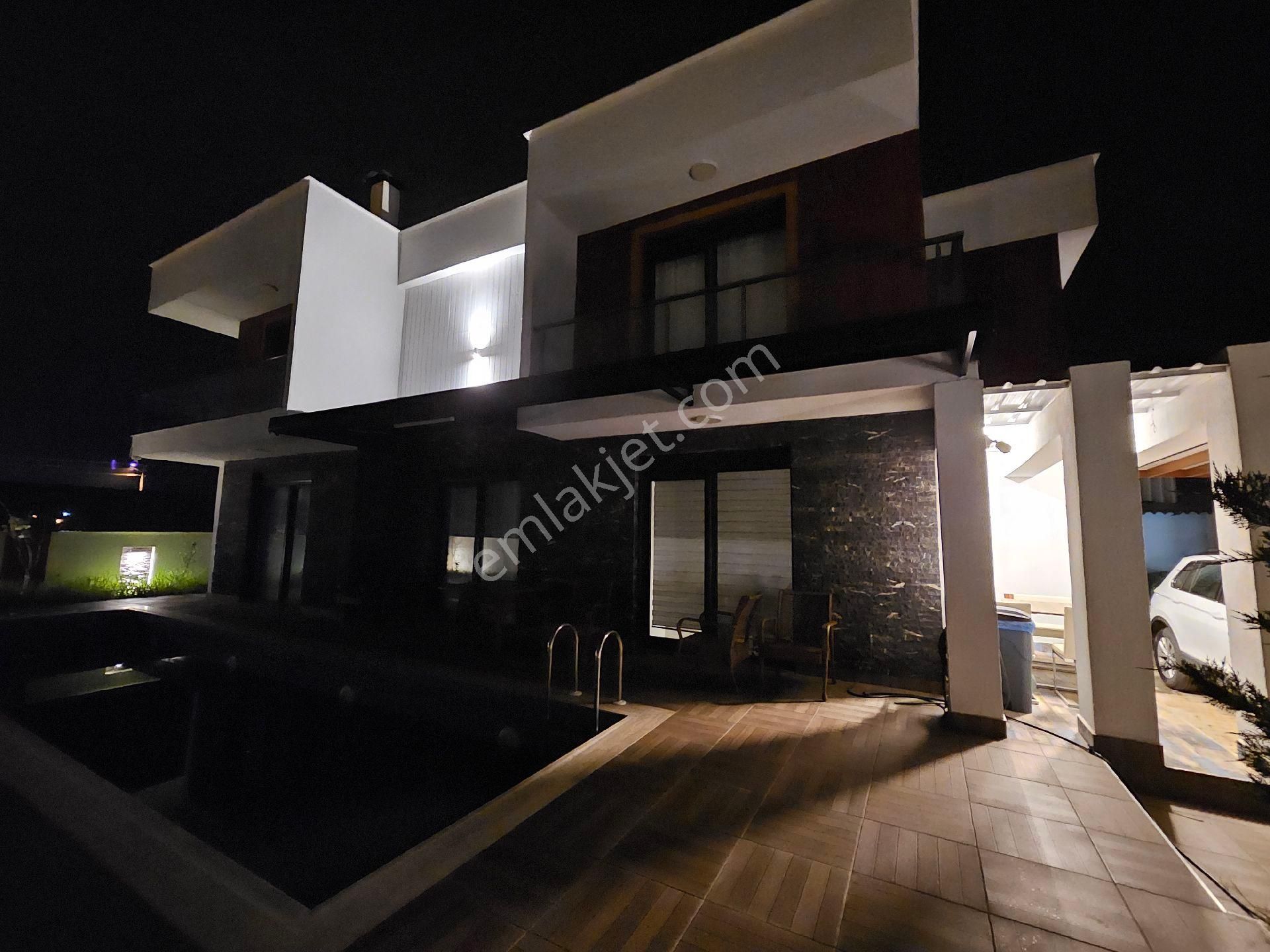Sahibinden Döşemealtı 196m2 4+1 Villa, 500m2 Arsa, 10m Yüzme Havuzu, Eksiksiz - Görsel 9