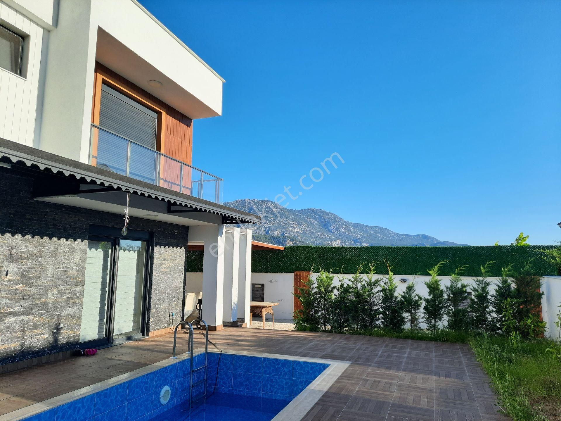 Sahibinden Döşemealtı 196m2 4+1 Villa, 500m2 Arsa, 10m Yüzme Havuzu, Eksiksiz - Görsel 33