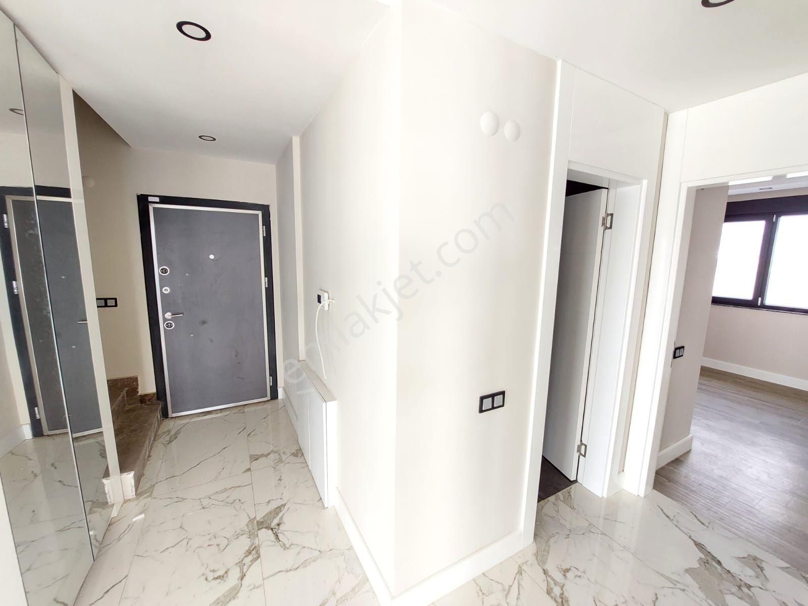 Sahibinden Döşemealtı 196m2 4+1 Villa, 500m2 Arsa, 10m Yüzme Havuzu, Eksiksiz - Görsel 14