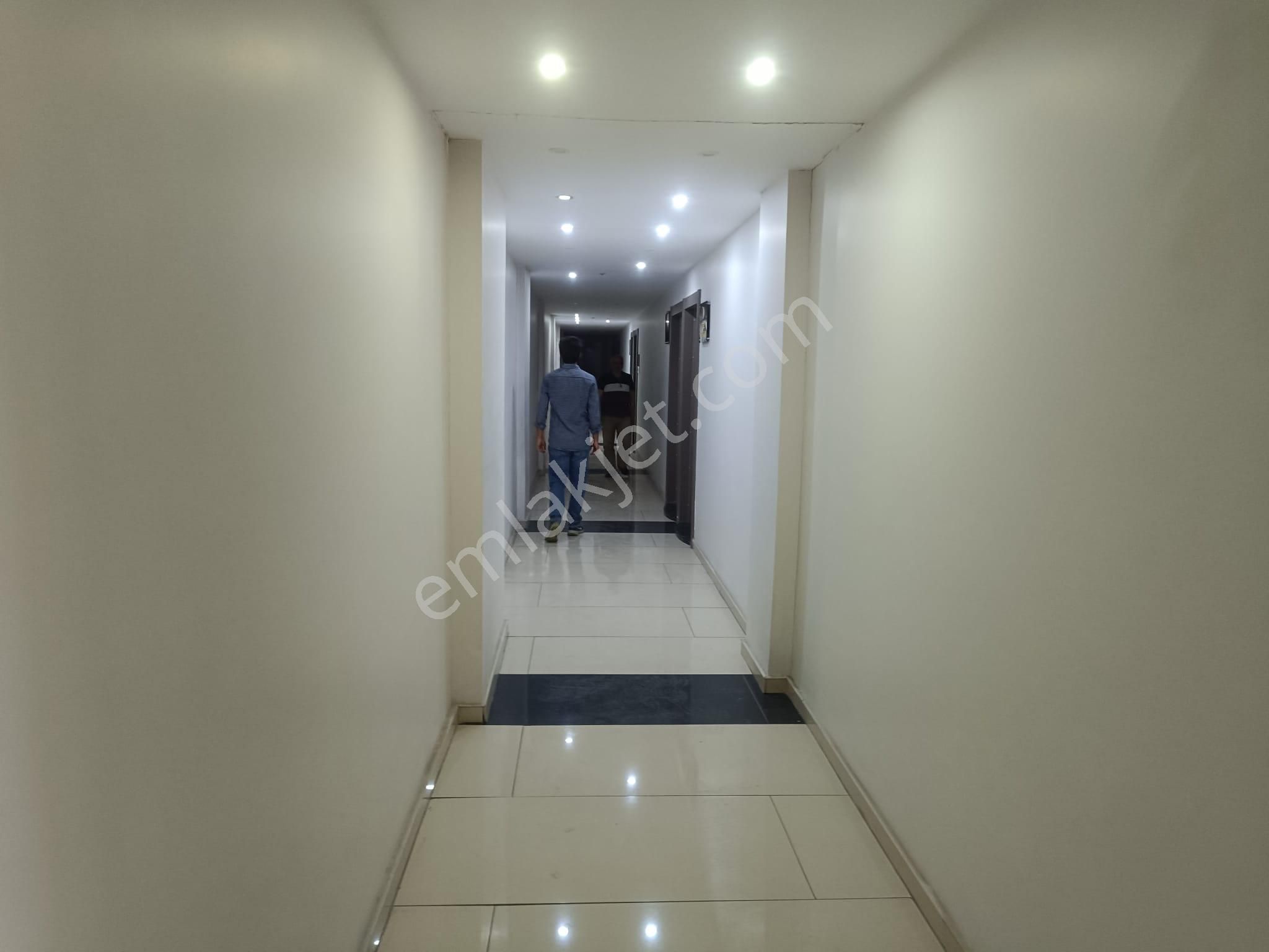 Zaroğlu İş Merkezinde 55 M2 Satılık Ofis