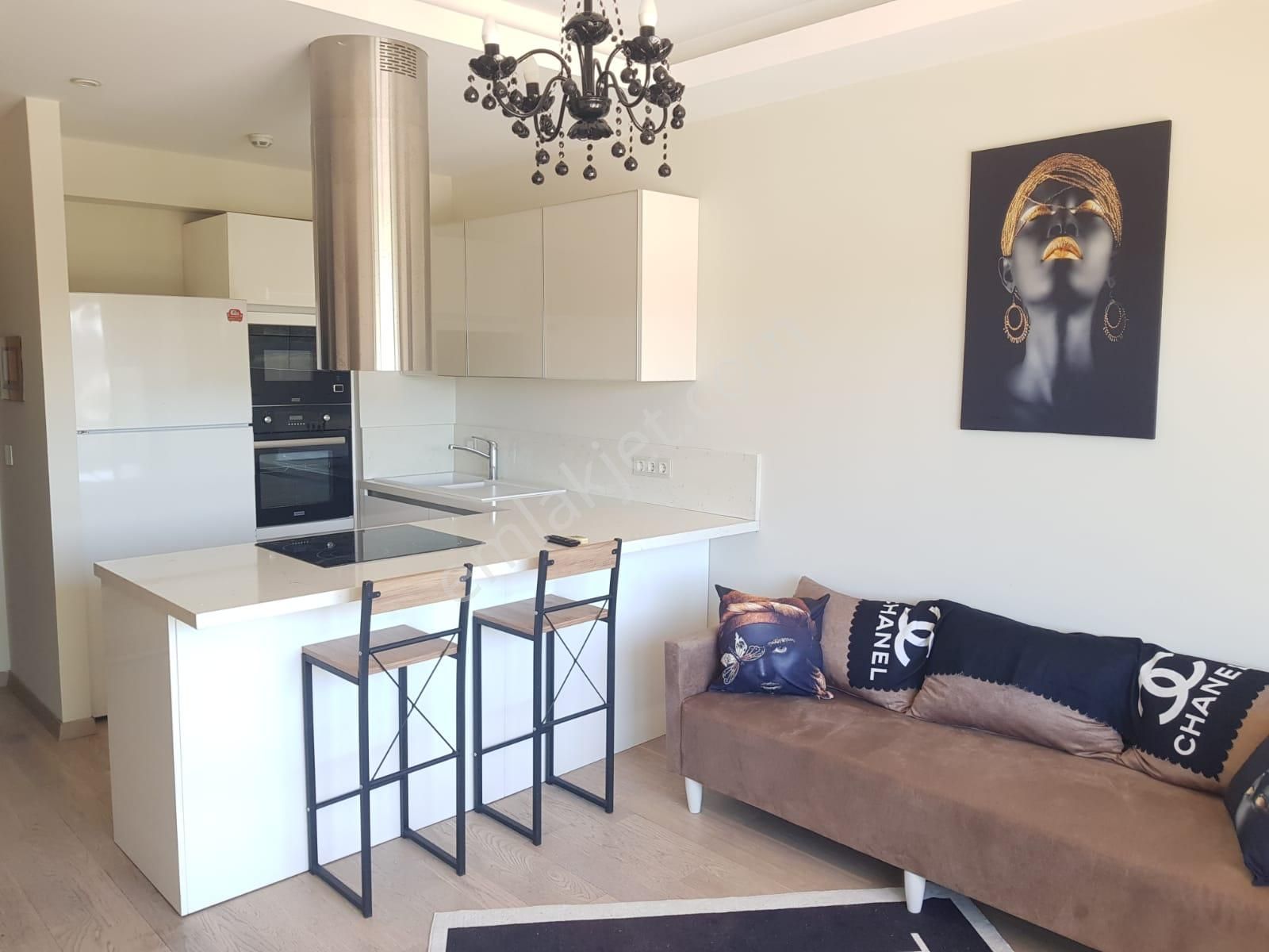 Peys'den Balat Endülüs Parkta 1+1 Eşyalı Kiralık Daire