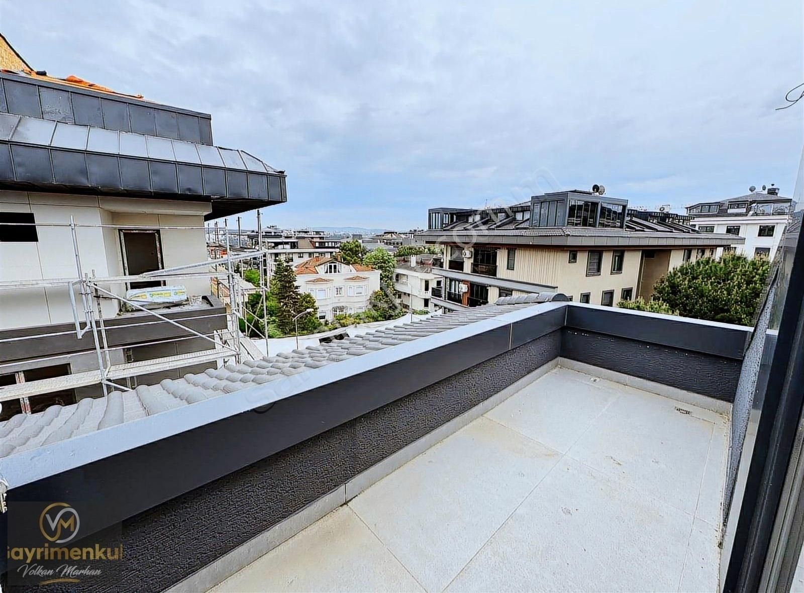 Çengelköyde Sıfır 4+2 Çiftteraslı 250/220m² Lüks Dubleks