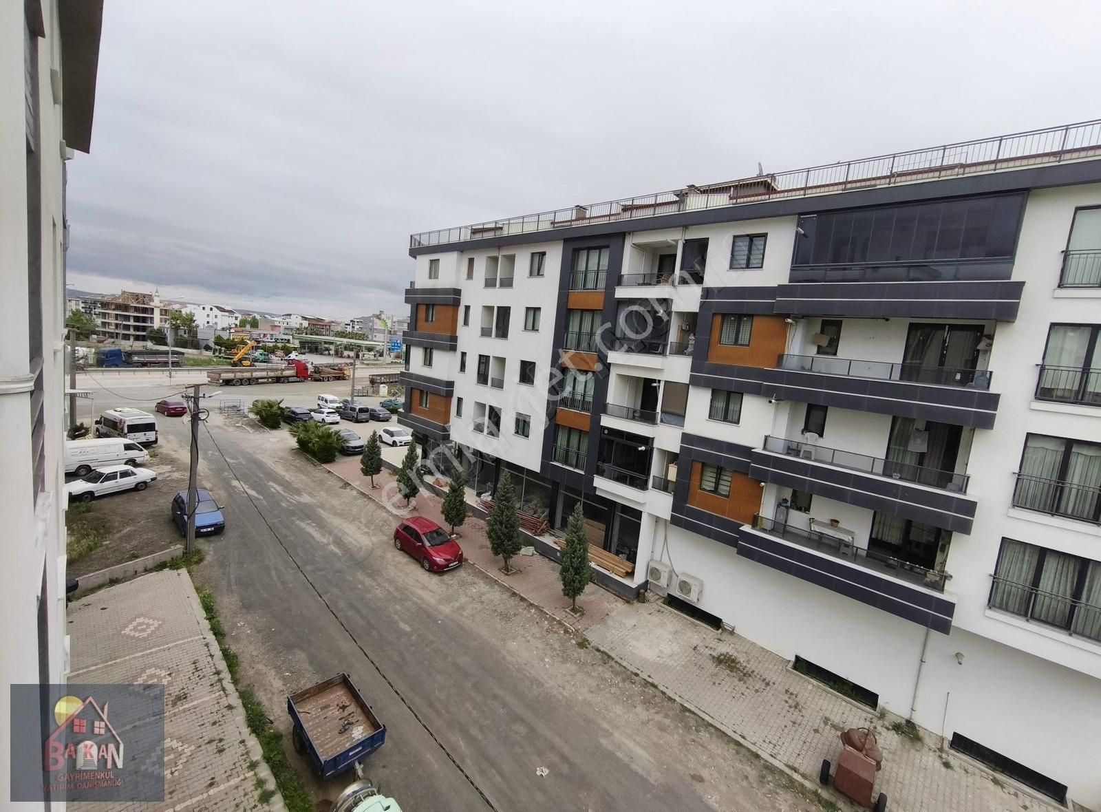 Lapseki Merkez'de Satılık Fırsat 2+1 Daire - Görsel 11