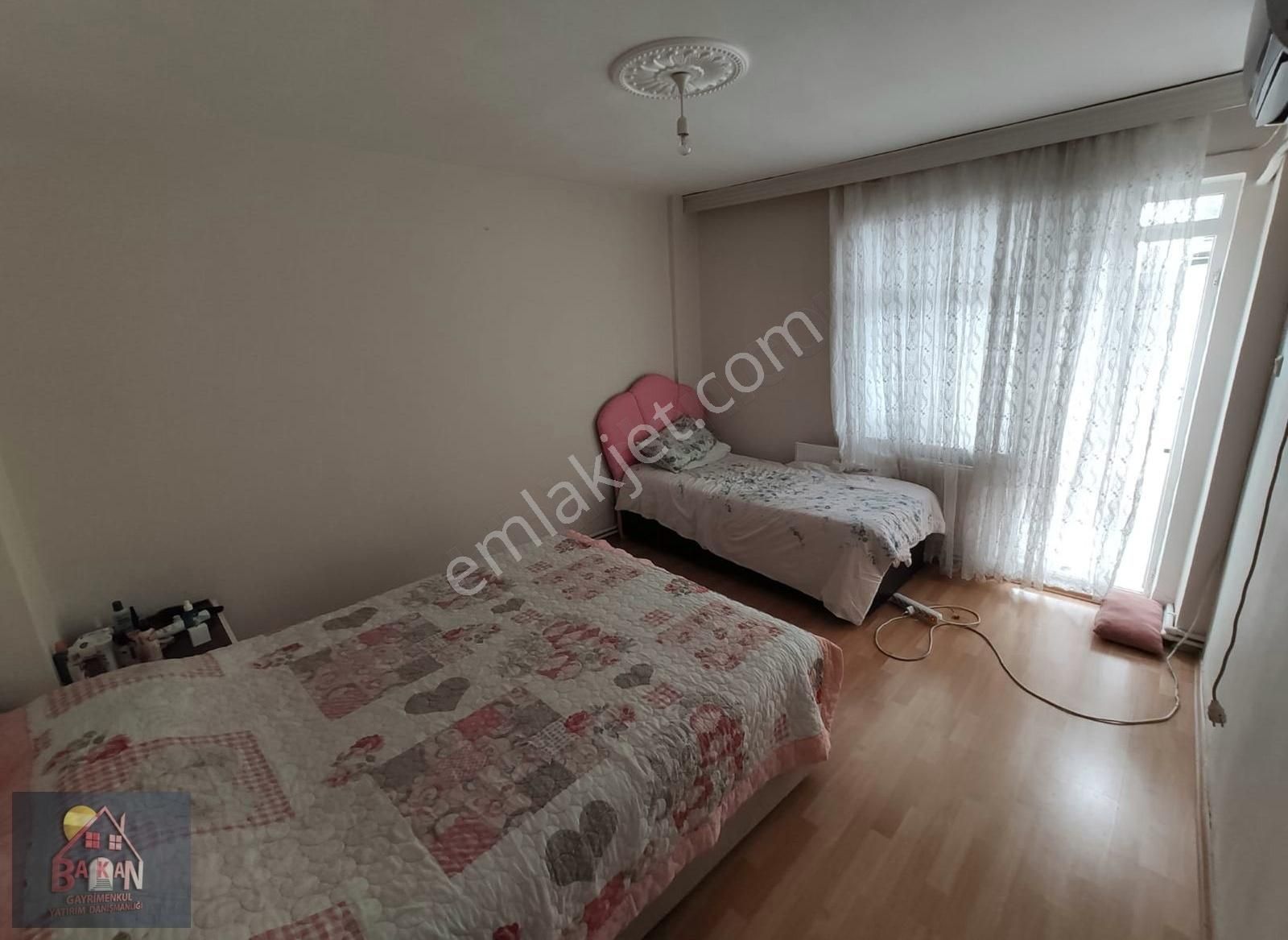 Lapseki Merkezde Satılık Geniş Ve Ferah Merkezi Konumda Daire - Görsel 6