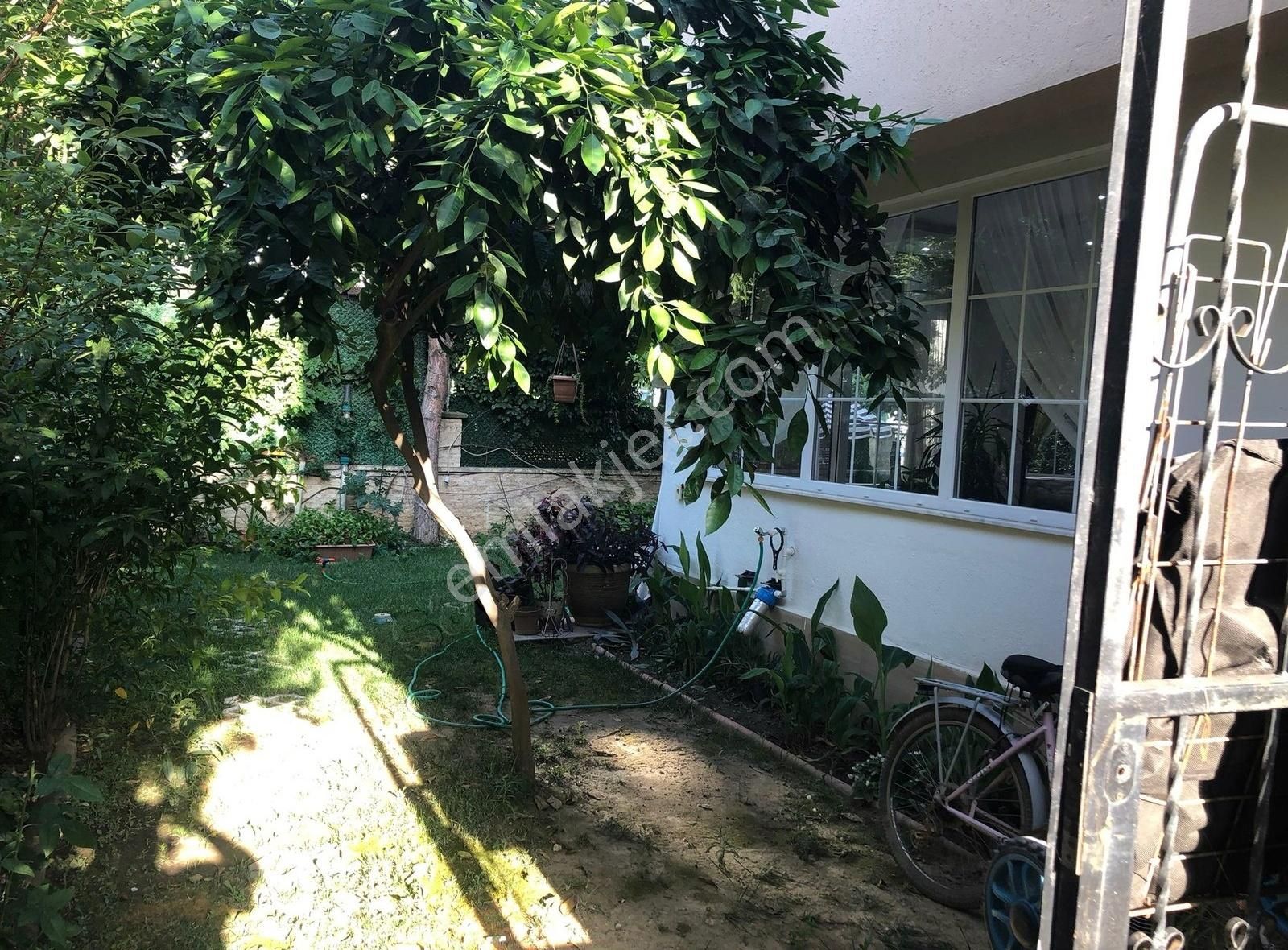 Manisa Güzelyurtta Satılık Tripleks Villa - Görsel 23