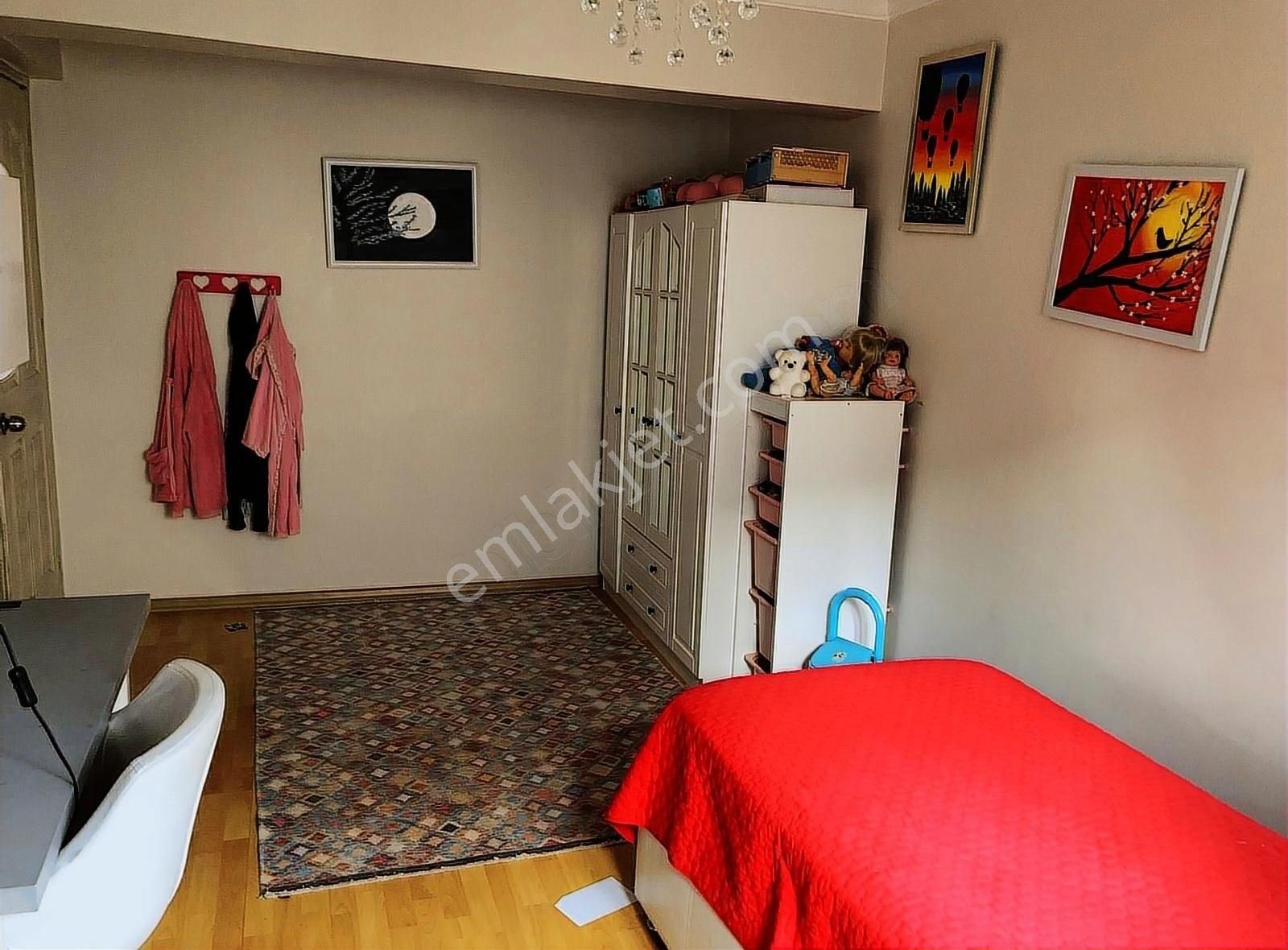 Manisa Güzelyurtta Satılık Tripleks Villa - Görsel 9