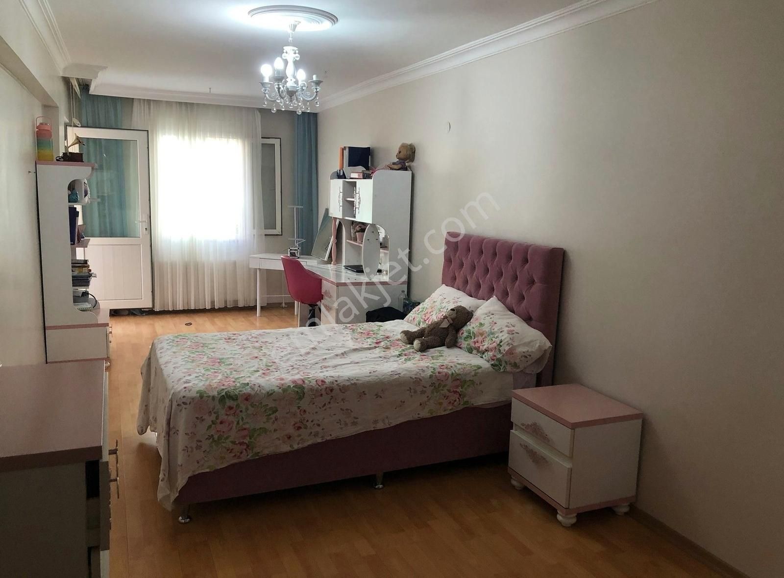 Manisa Güzelyurtta Satılık Tripleks Villa - Görsel 19