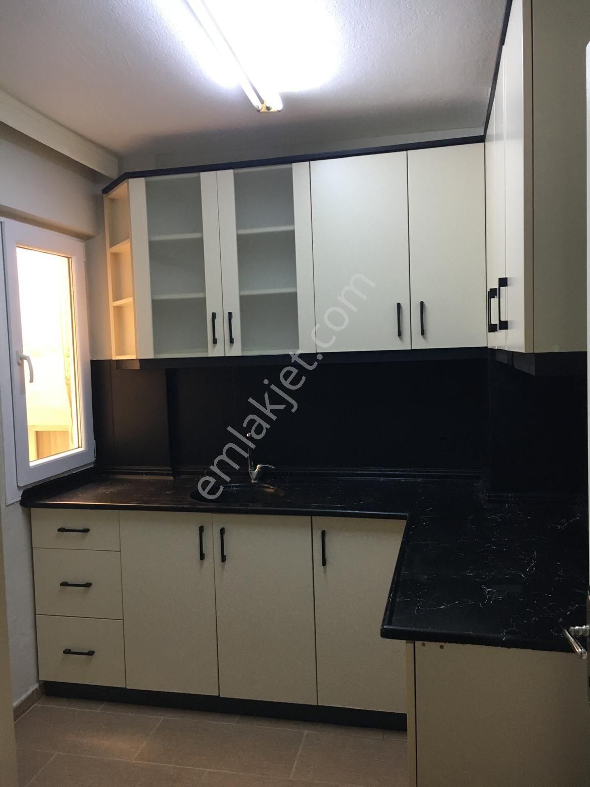 Tolkan'dan İnönü Cadde Paraleli Denizmen Üçkuylarda Ara Kat 3+1 Kiralık