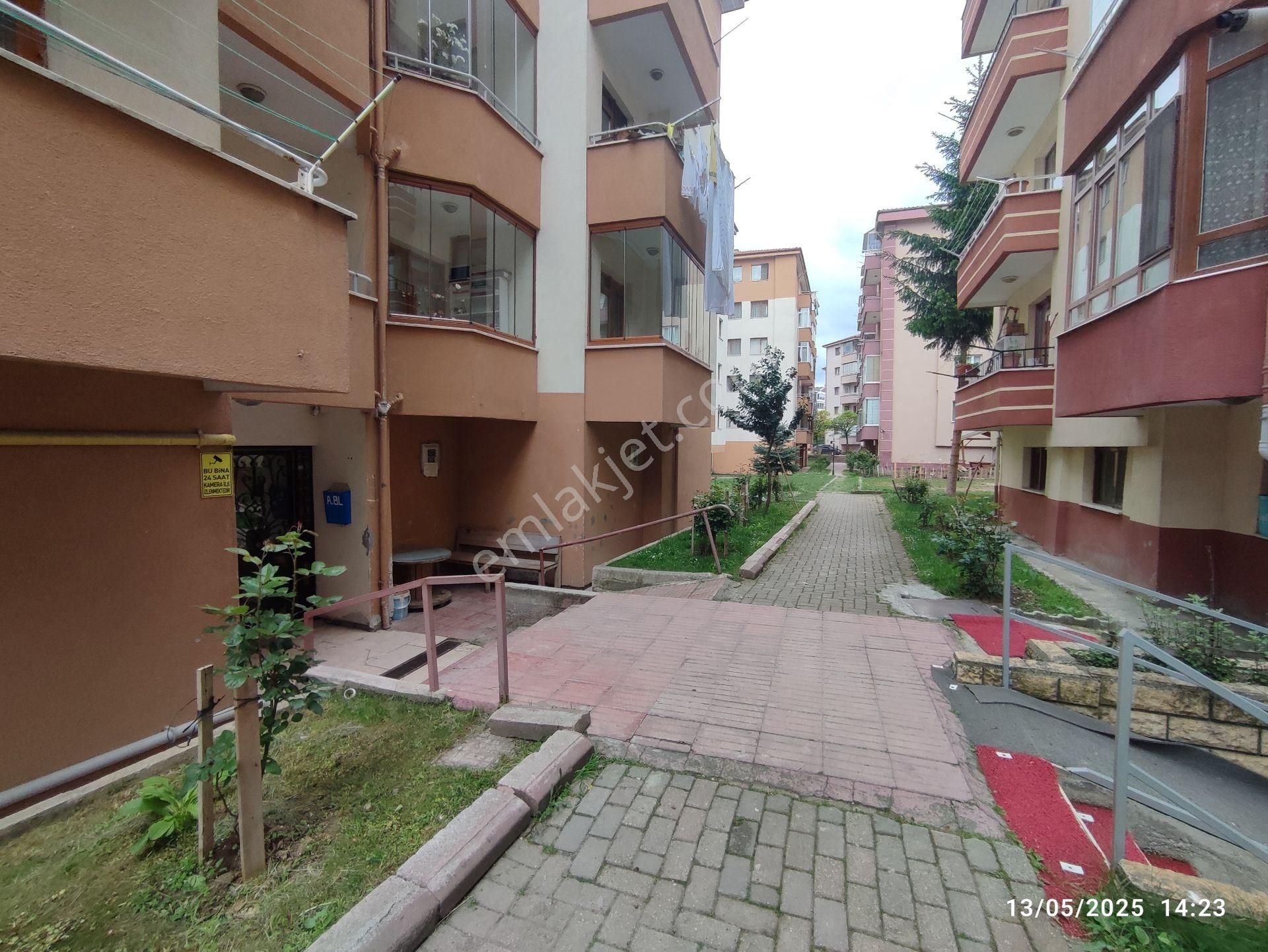 Bolu Beşkavaklar Mah. Çakmaklar Caddesinde 3+1 Satılık Daire
