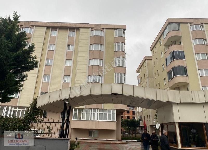 Acill Ümraniye Madenler Mh 2+1 Satılk Daire Siteiçi