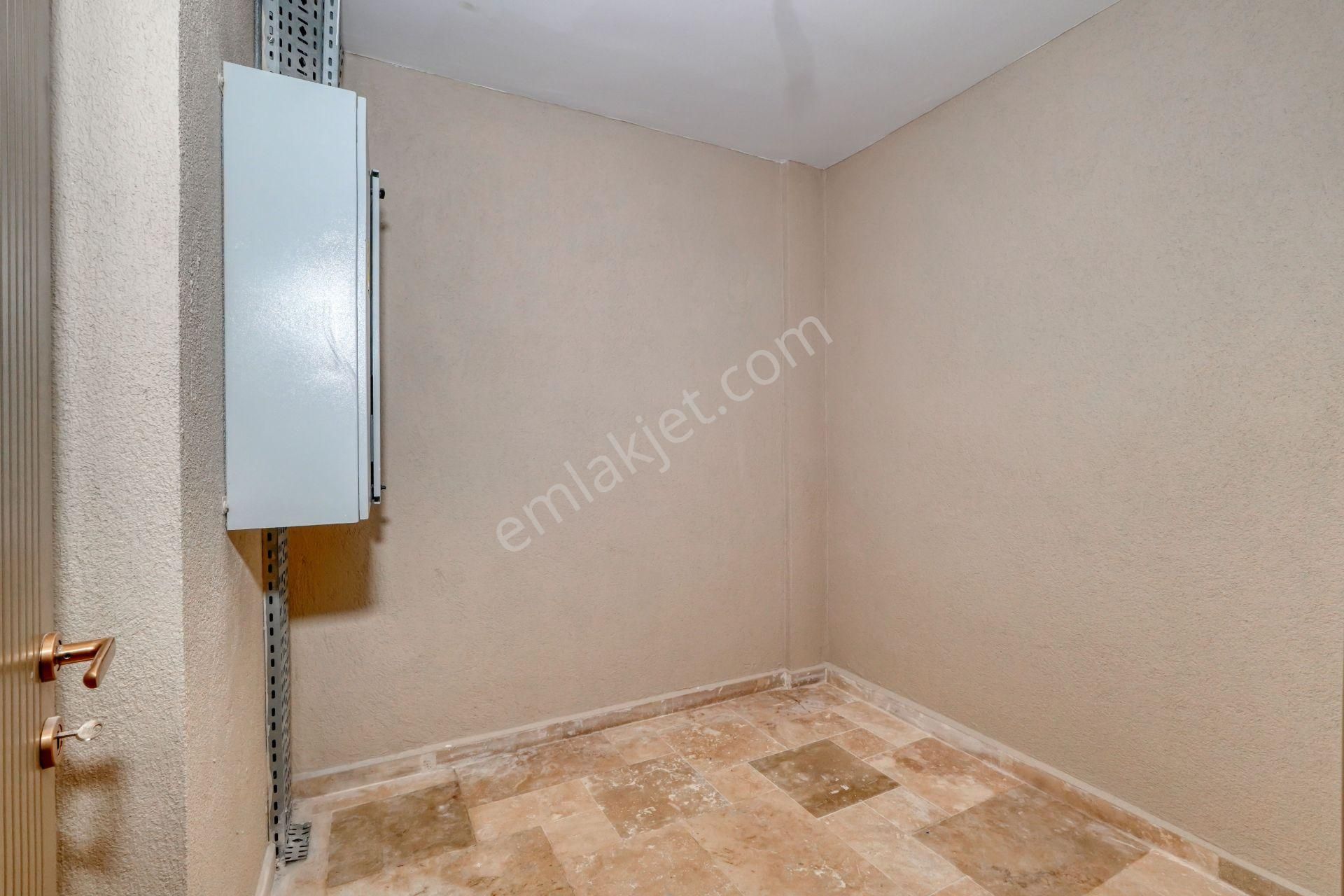 Çeşmealtı Harika Lokasyon Da Tam Müstakil Konsept Villa - Görsel 25