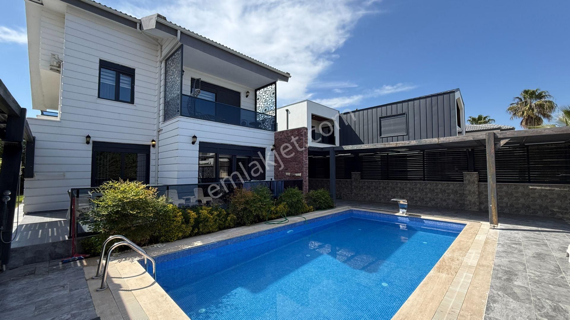 6+1 Ultra Lüks Villa - Hamam - Sauna - Özel Otopark 14 Kişi