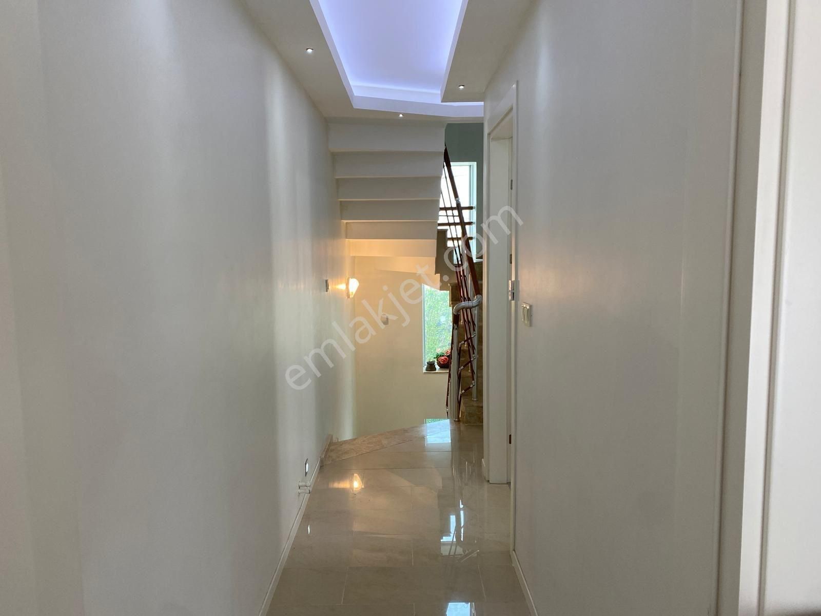 Gözütok Emlaktan Denize Yürüme Mesafesinde 3+1 Villa - Görsel 13