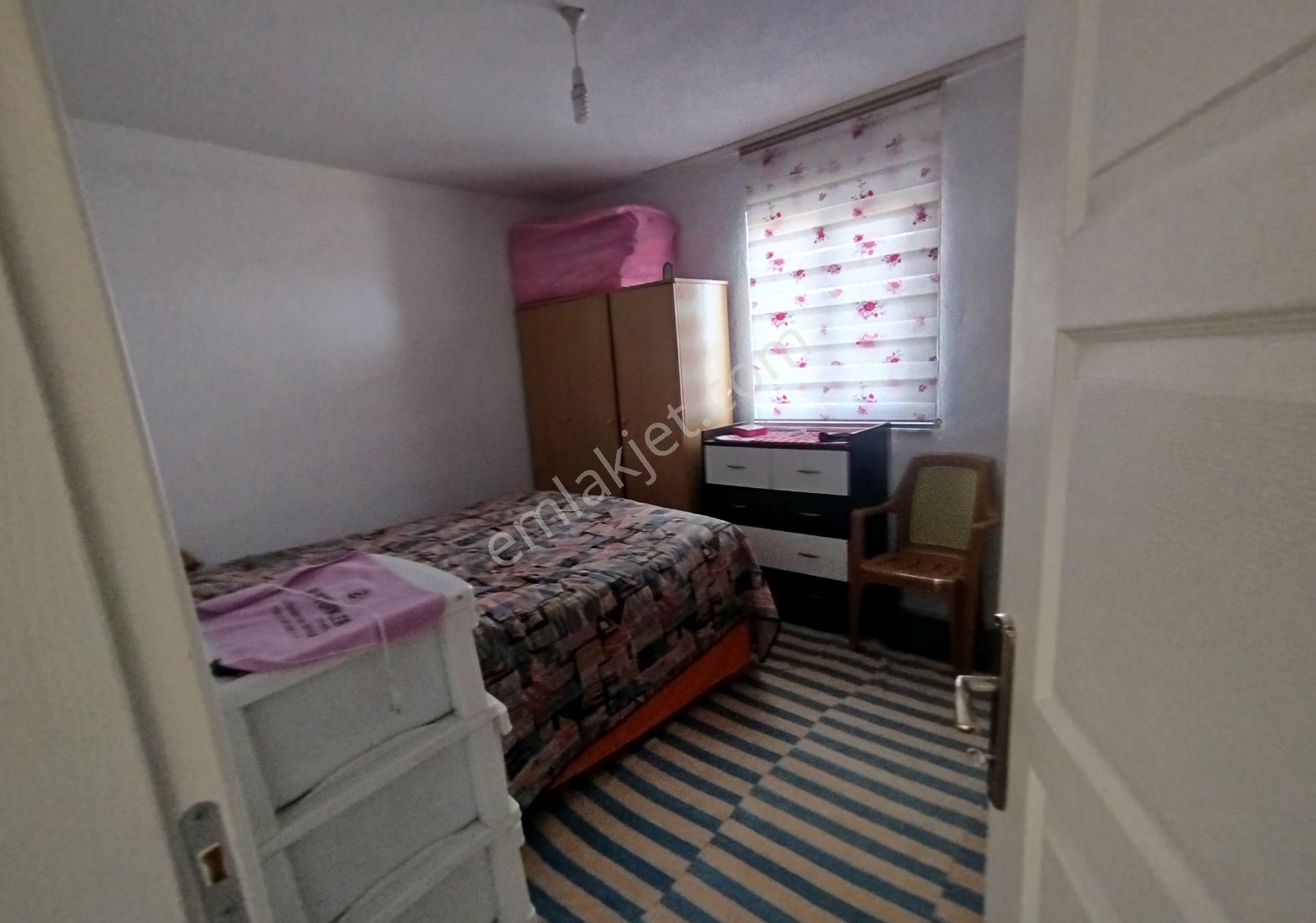 Sivas Şarkışla Satılık Tarla Ve Köy Evi Elmalı Köyü 5232m2