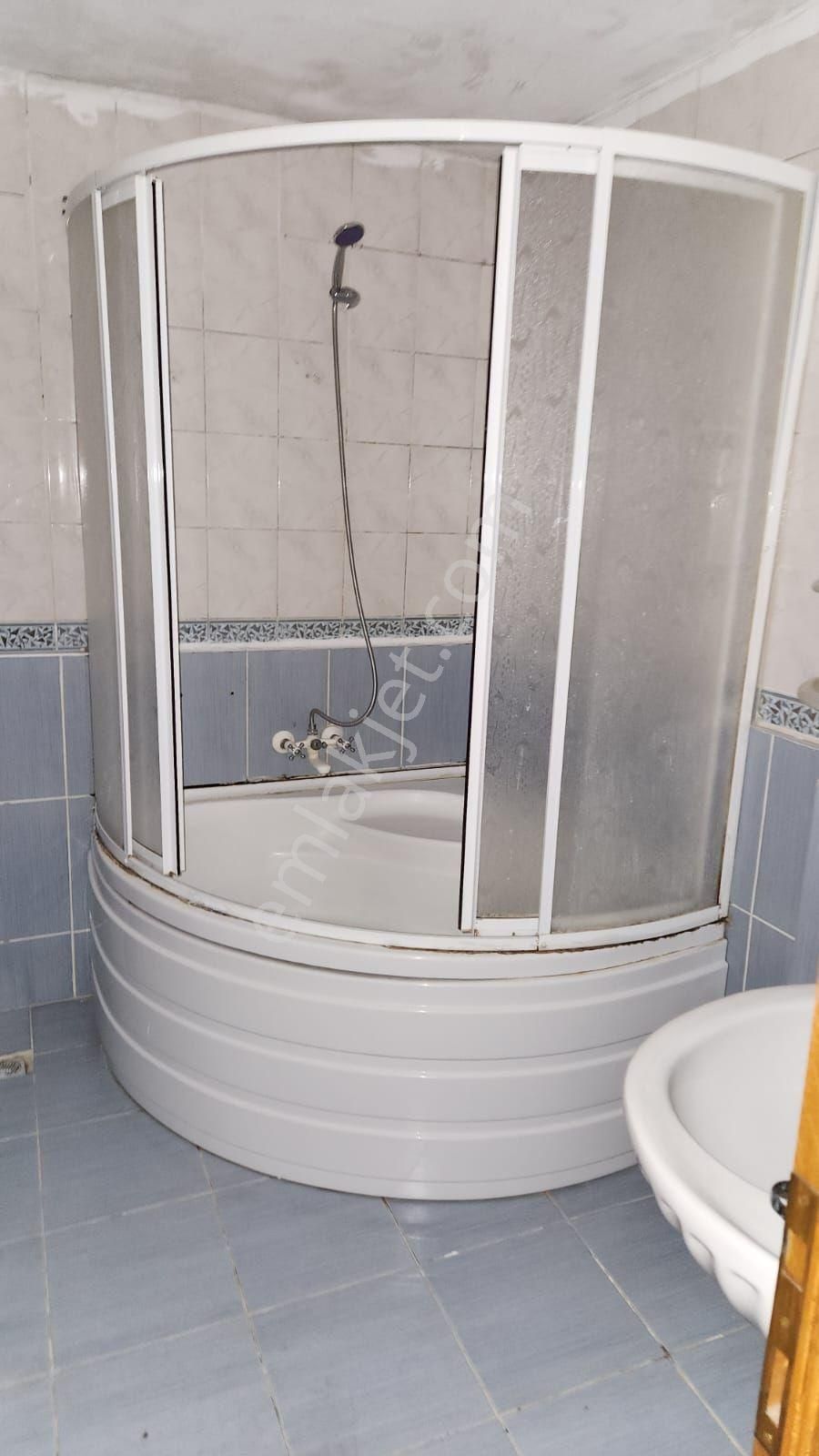 Samsun Canik Karşıyaka Mahallesi'nde Cadde Üzerinde 3+1 Kiralık Daire