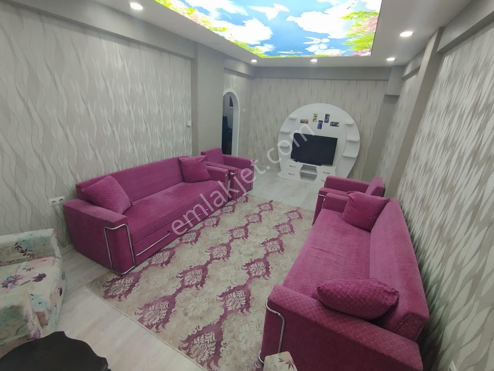 Rekoor Emlaktan Çiftlik Yakını 2+1 Eşyalı Satılık Daire