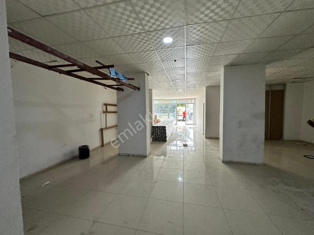 Metropol, Hatipoğlu Şelale Evlri Altında 170 M2 Kiralık Dükan