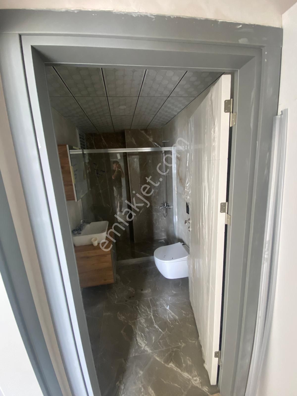 Zaferde 3+1 Doğal Gazlı Ebveyin Banyolu Giyinme Odası Olan Satılık Daire - Görsel 8