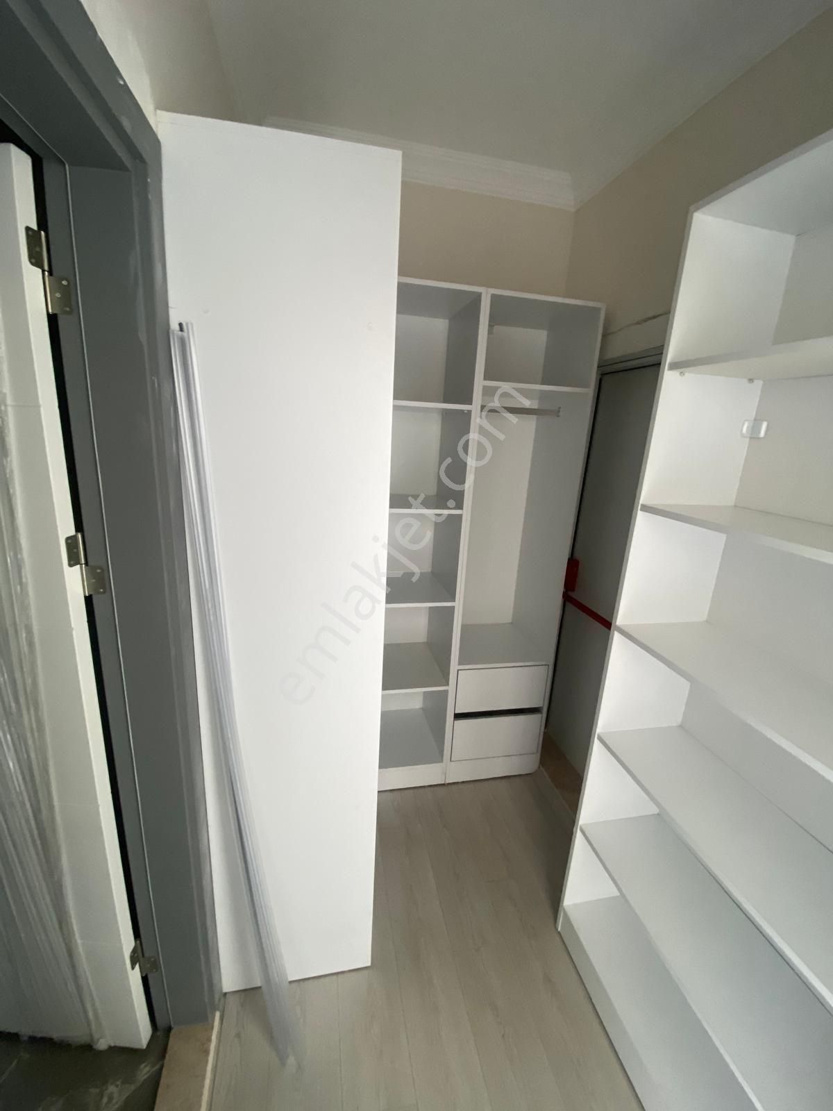 Zaferde 3+1 Doğal Gazlı Ebveyin Banyolu Giyinme Odası Olan Satılık Daire - Görsel 7