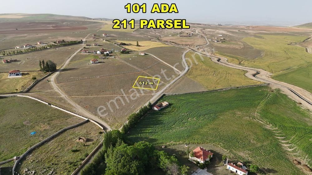 Konya / Cihanbeyli / Turanlar'da 612 M² İmarlı Arsa