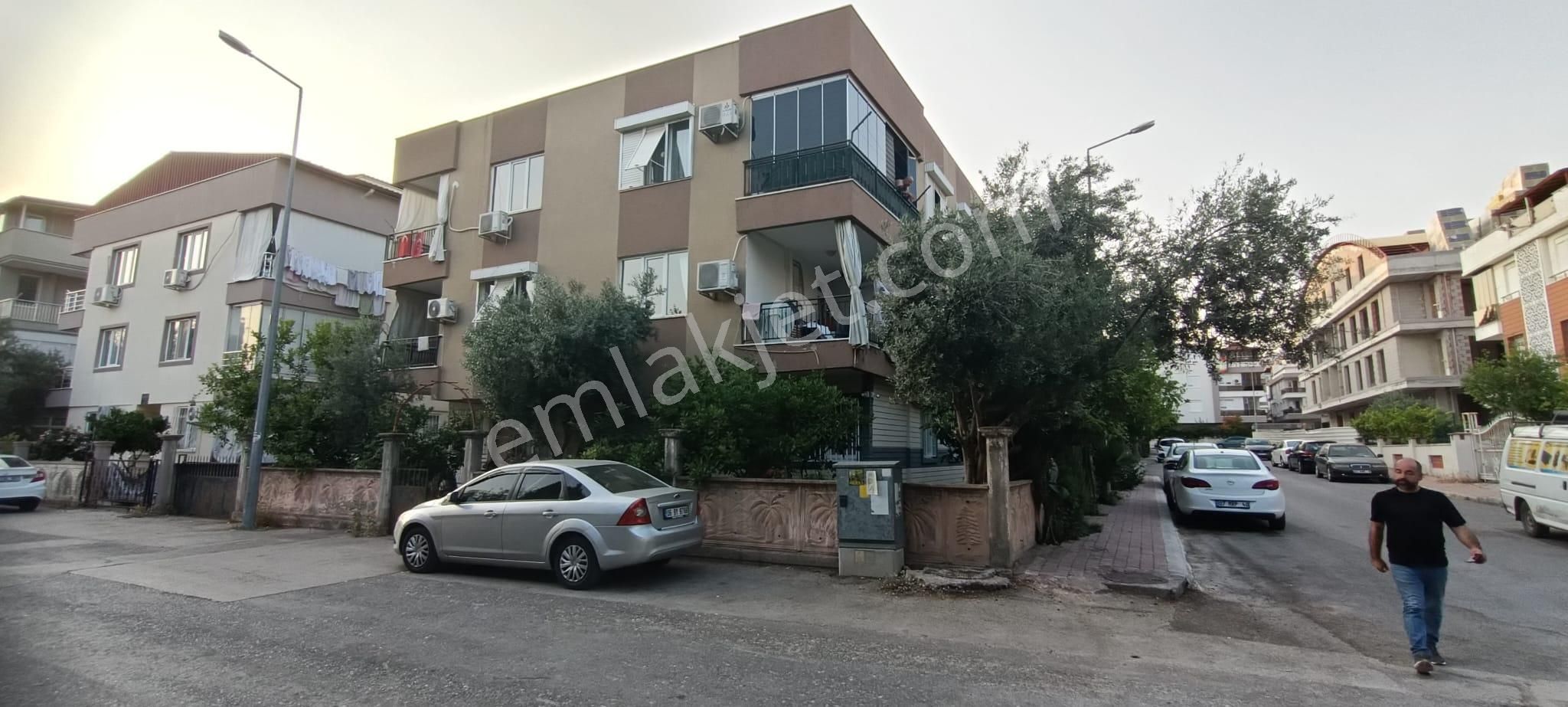 Atatürk Mahallesi'nde 3+1 Satılık Daire