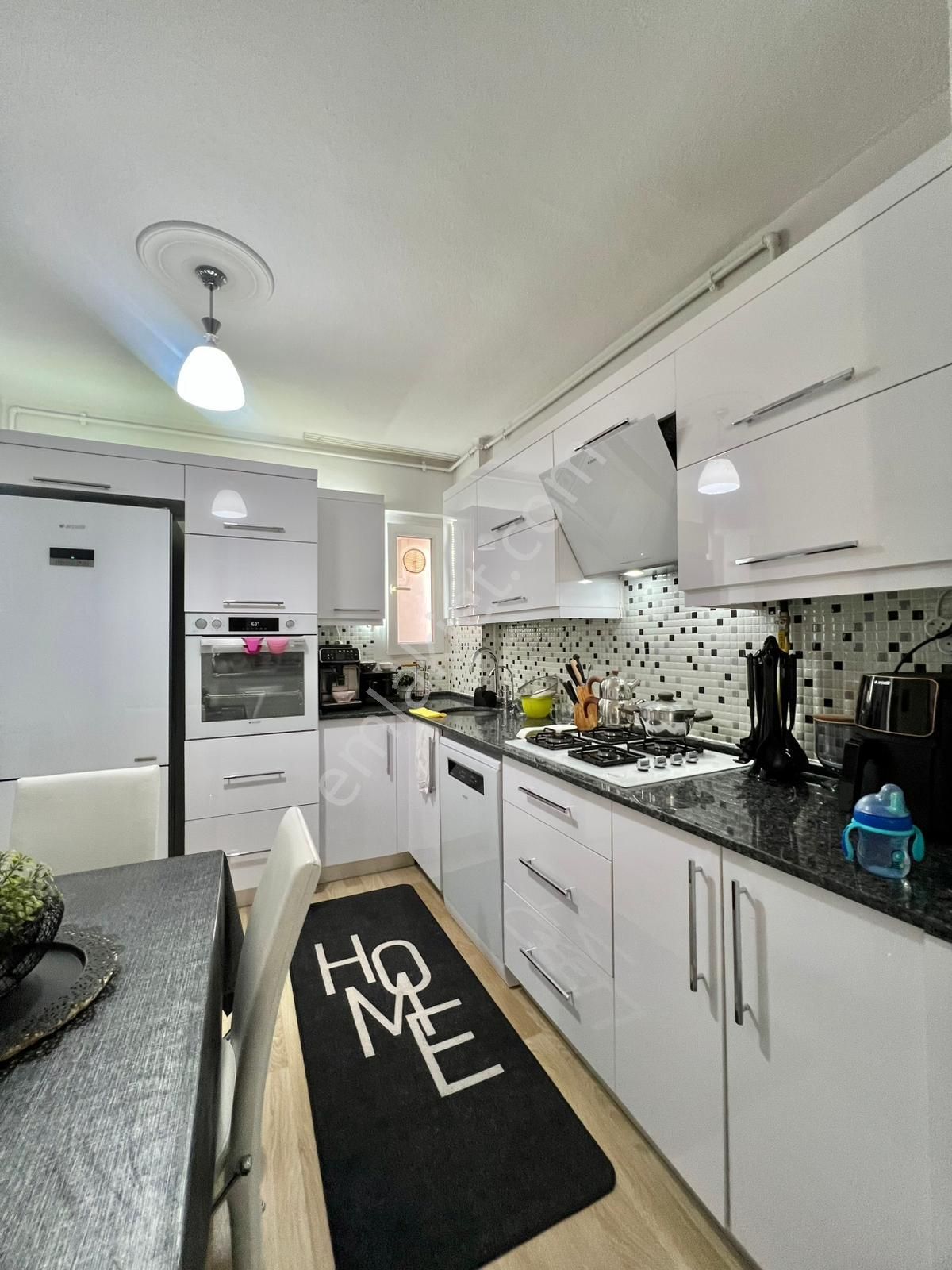 Yarhasanlar Mahallesi 🏡 ✅3+1 115 M2 6 Katlının 5 Katı ❇️ Kombi Dagalgazlı ❇️asansör ( Var )