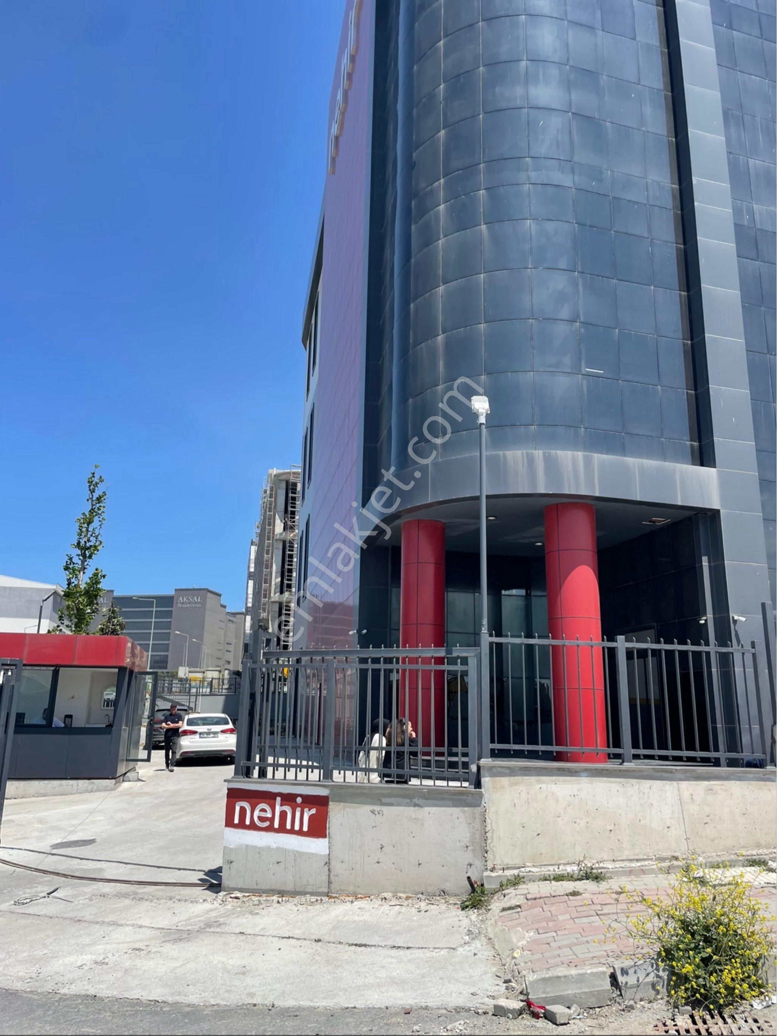 Altınşehir’de İmalata Uygun Üç Kat Toplam 7500 Metre² Fabrika Katları