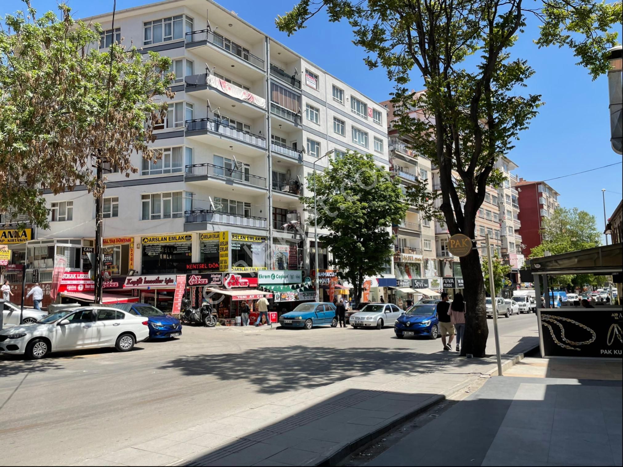 Yüksek Cirolu Cadde Üstü Kurumsal Yemek Firması Devren Satılık