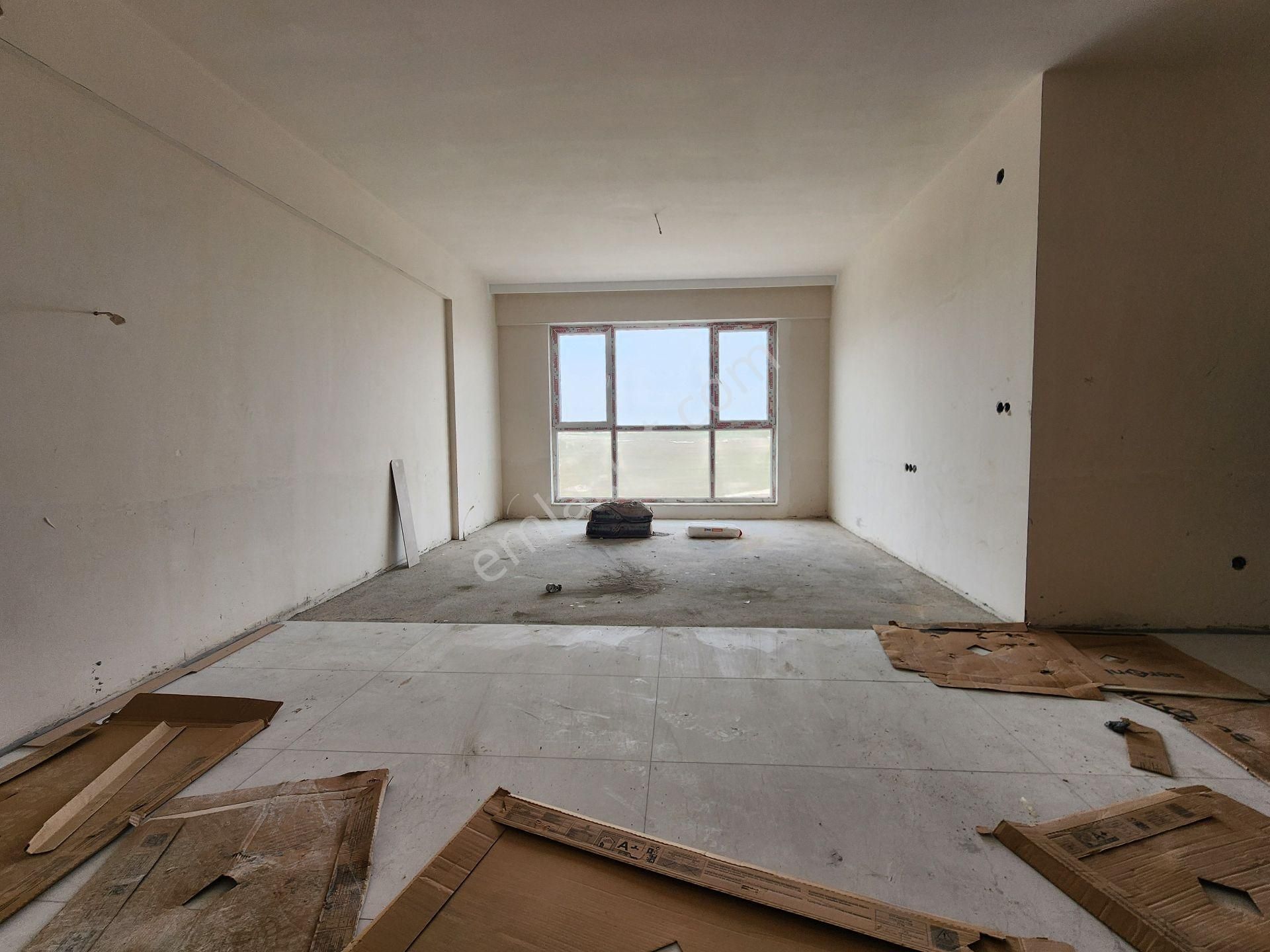 Yapracıkta Site İçinde 2+1 Balkonlu, Site İçersinde Sıfır