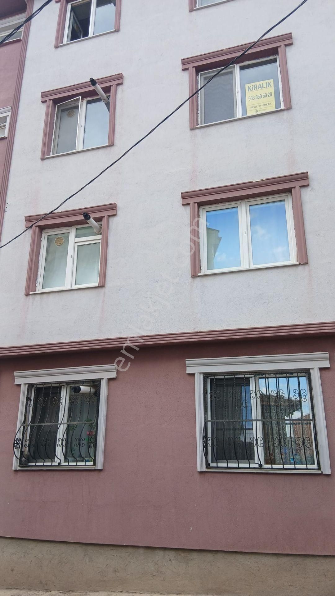 Newcıty Emlaktan Kiralık Ara Kat 2+1 Daire