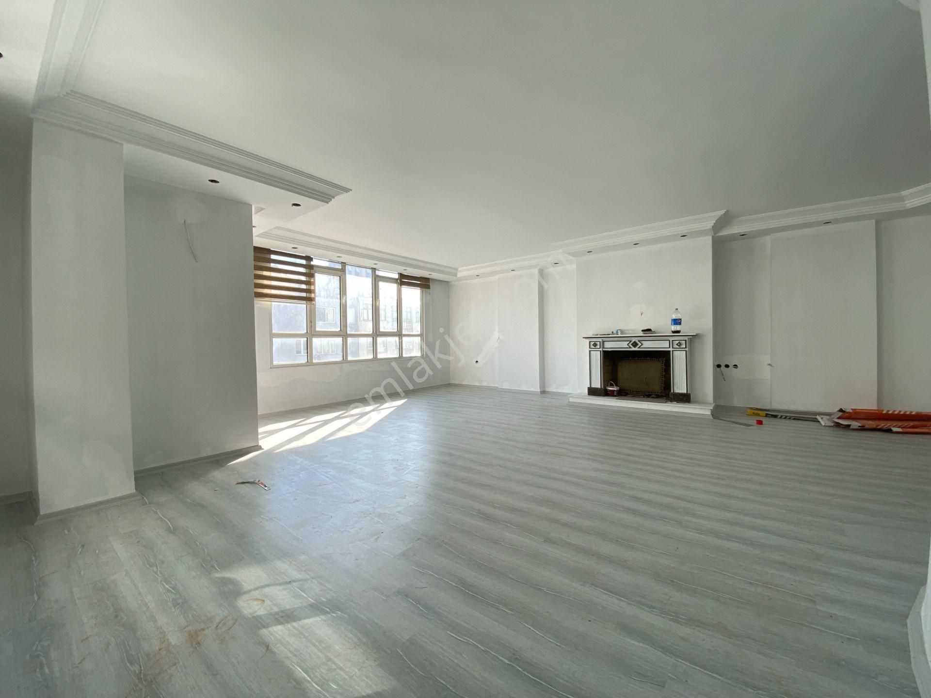 Gazipaşa Bulvarı 240 M2 3+1 Kapalı Mutfak/otoparklı Hasarsız Satılık Daire