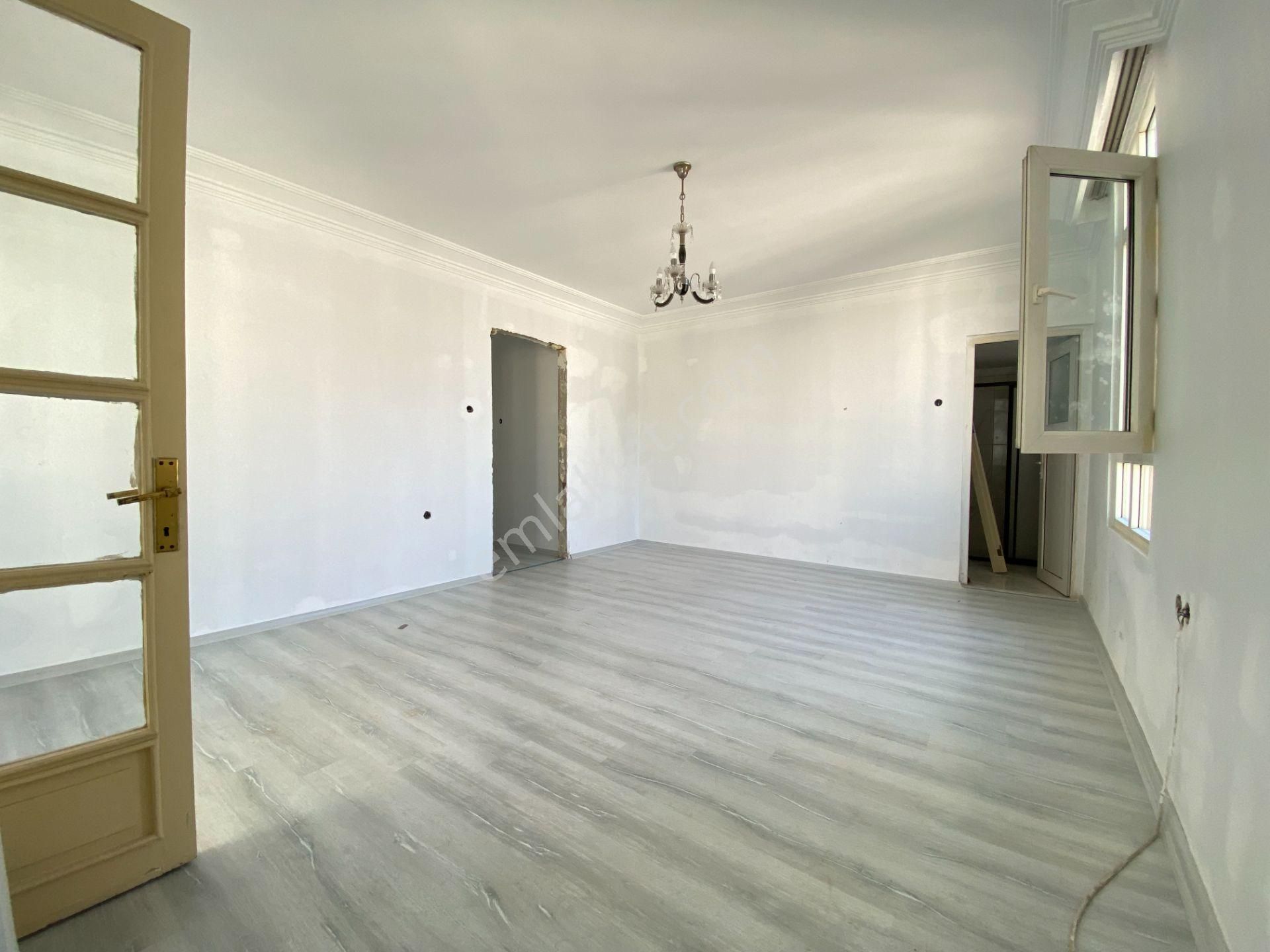 Gazipaşa Bulvarı 240 M2 3+1 Kapalı Mutfak/otoparklı Hasarsız Satılık Daire - Görsel 13